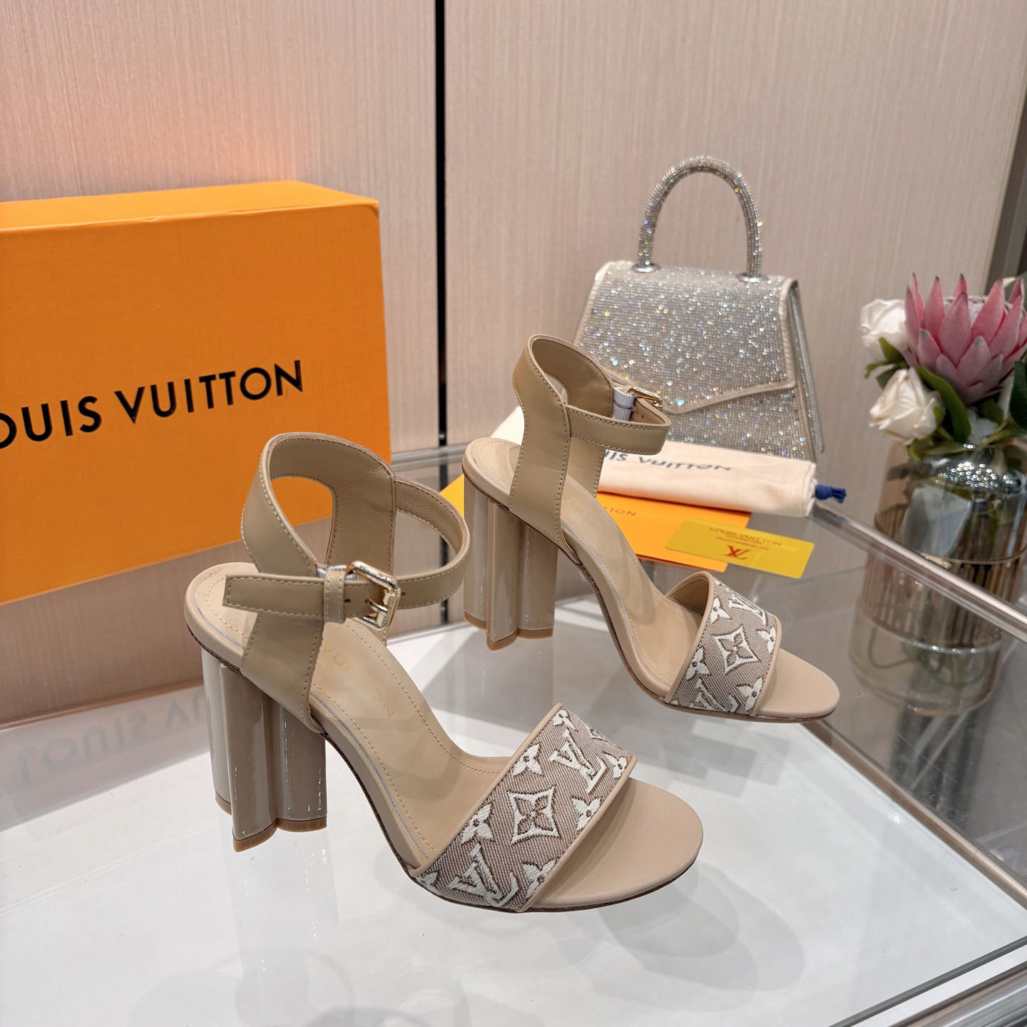 Louis Vuitton Silhouette Sandal  - DesignerGu
