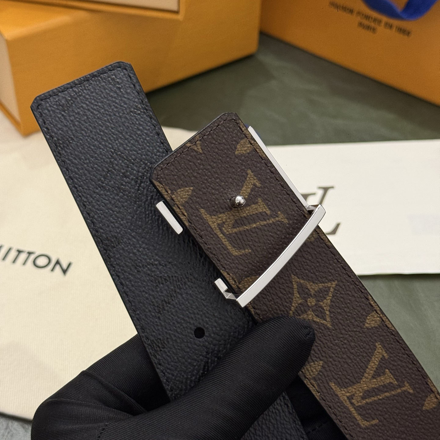 Louis Vuitton LV Initiales Monogram Midnight 40mm Reversible Belt  - DesignerGu