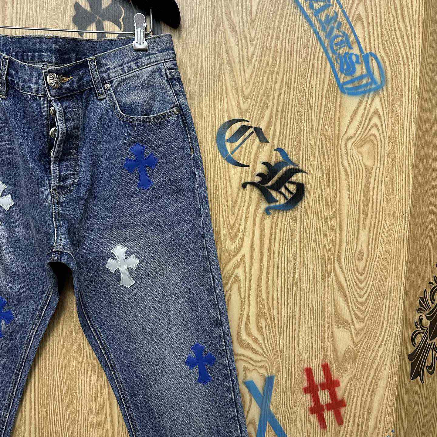 Chrome Hearts  Jeans  - DesignerGu