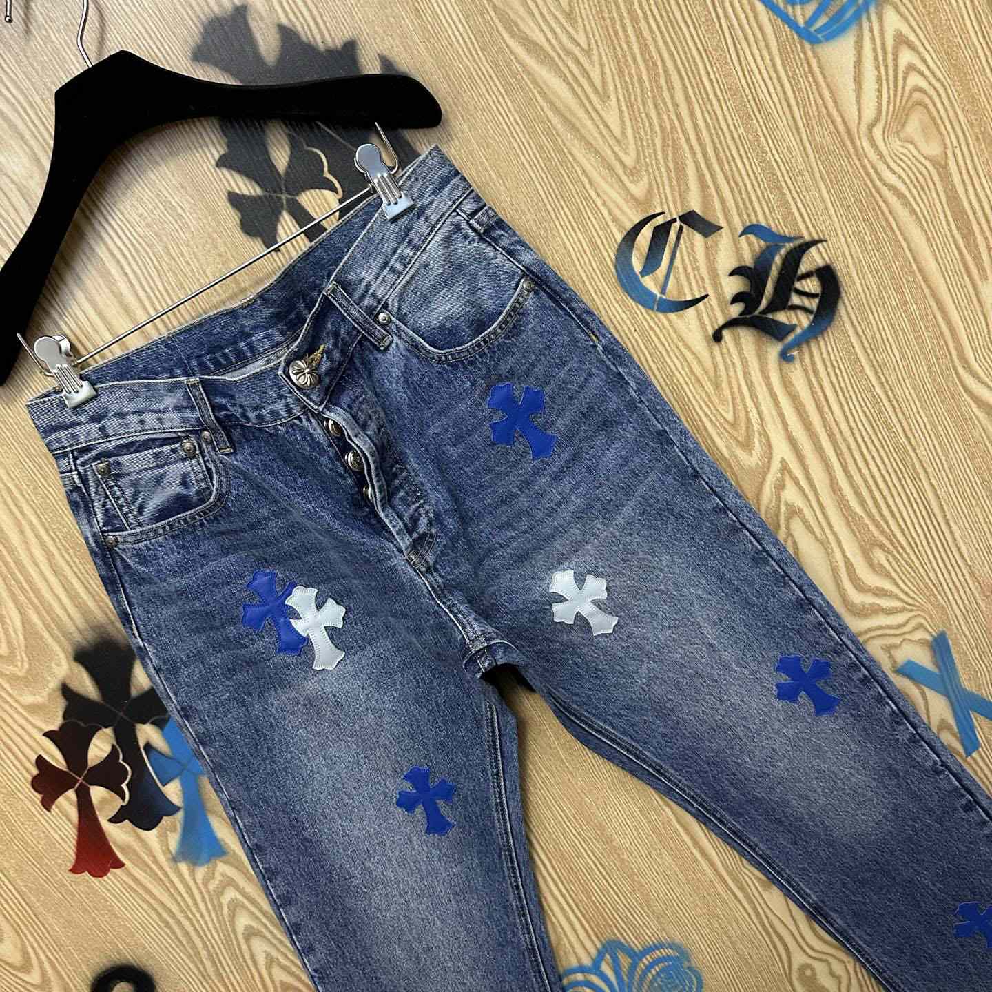 Chrome Hearts  Jeans  - DesignerGu