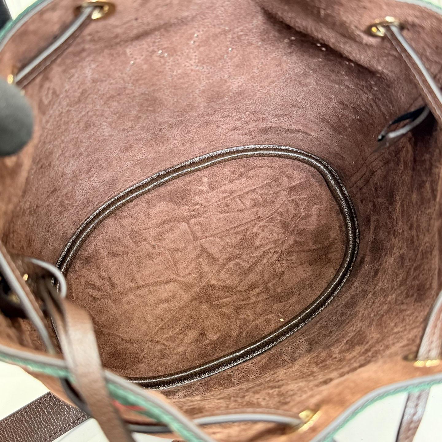 Gucci Venice Small Bucket Bag A002GW - DesignerGu