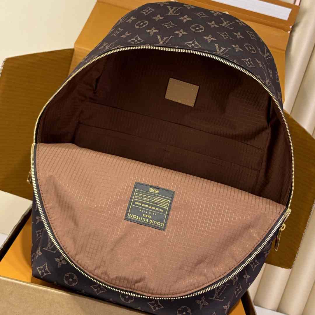 Louis Vuitton Track Backpack MM Louis Vuitton Silk Tech M2A456 - DesignerGu