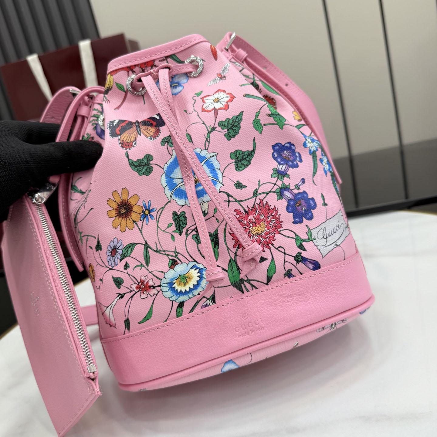 Gucci Venice Small Bucket Bag A002GW - DesignerGu