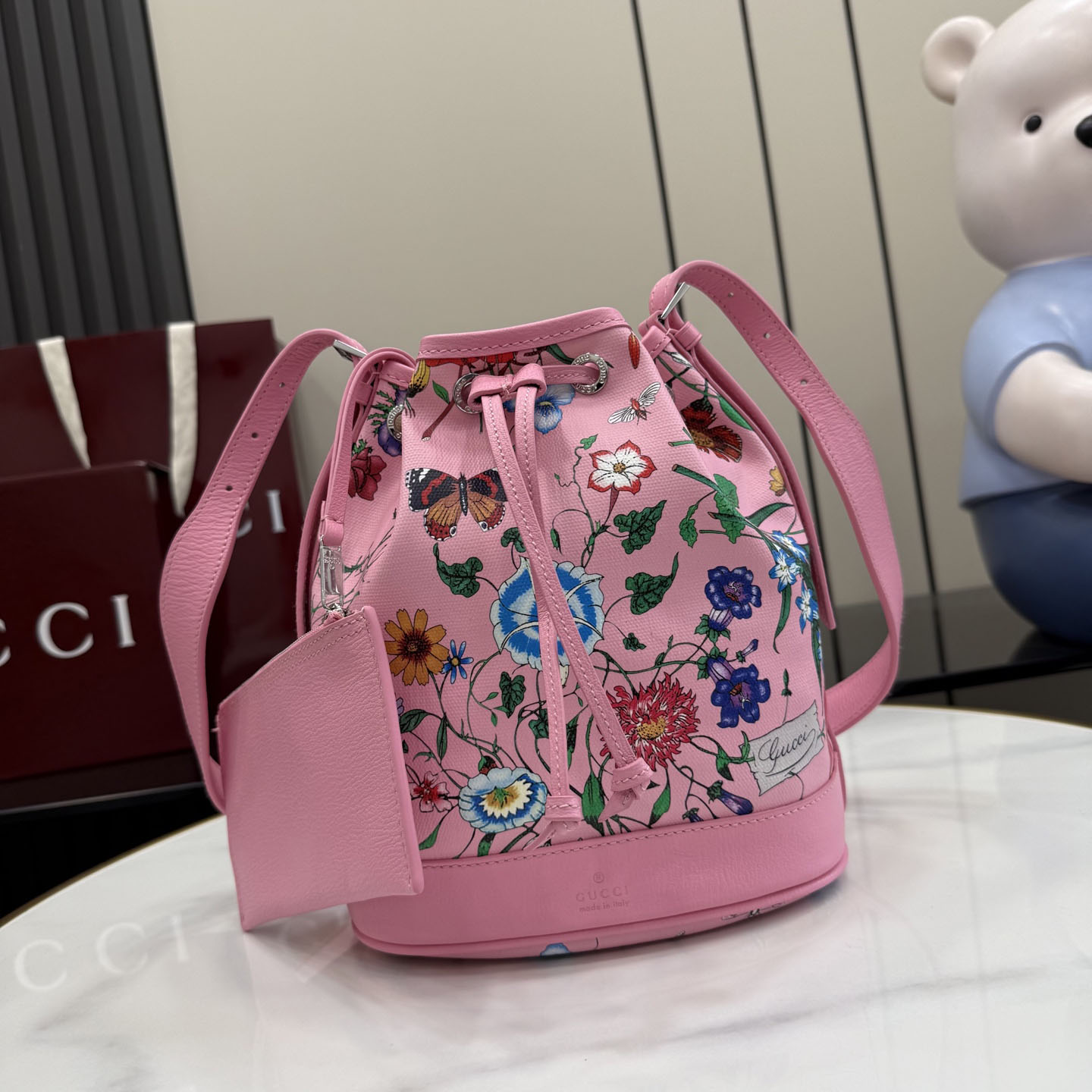 Gucci Venice Small Bucket Bag A002GW - DesignerGu