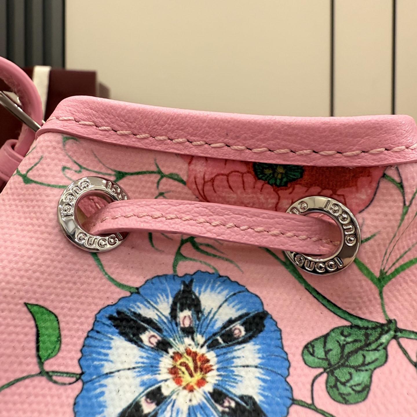 Gucci Venice Small Bucket Bag A002GW - DesignerGu