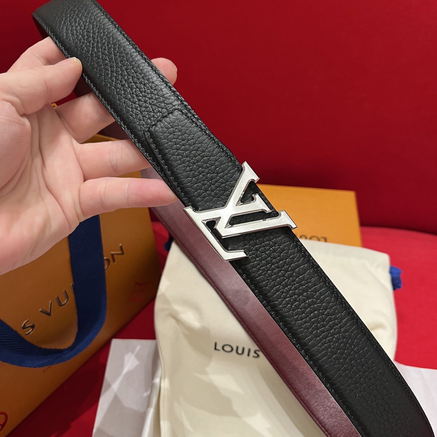 Louis Vuitton  LV Heritage 35mm Reversible Belt - DesignerGu