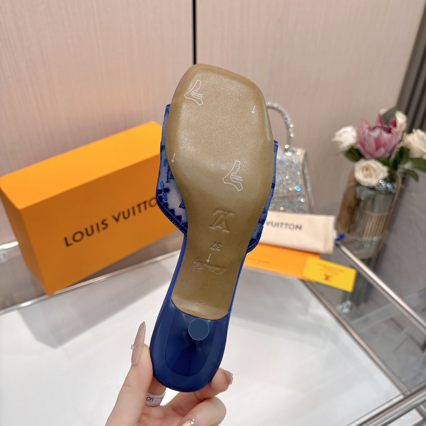 Louis Vuitton 6AM Mule - DesignerGu