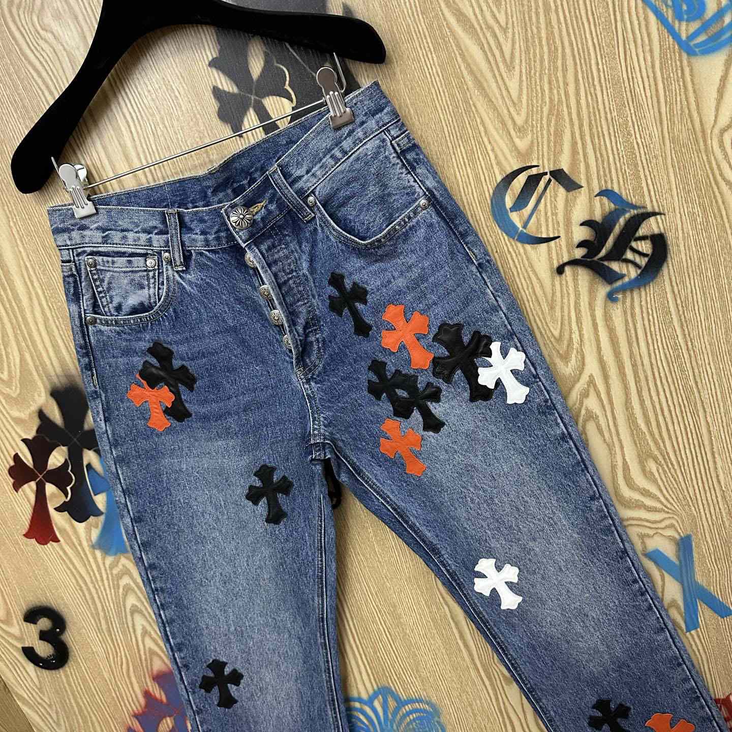 Chrome Hearts  Jeans  - DesignerGu