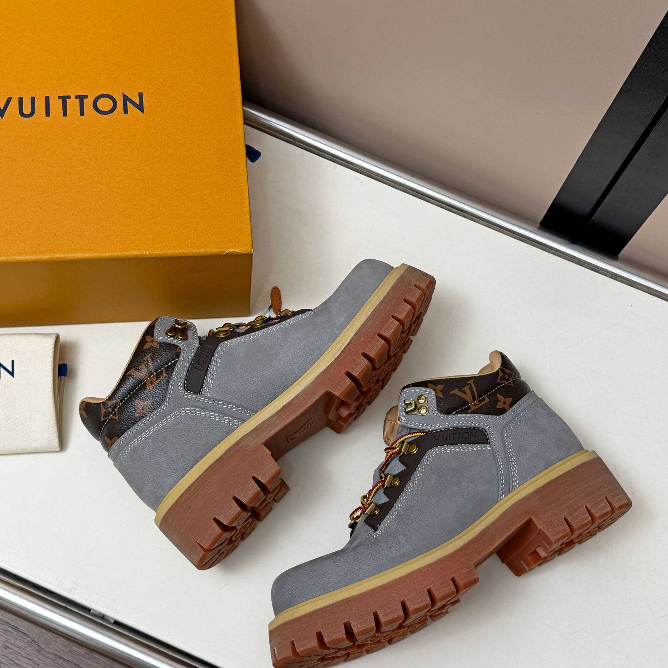 Louis Vuitton LV Remix Ankle Boot  - DesignerGu