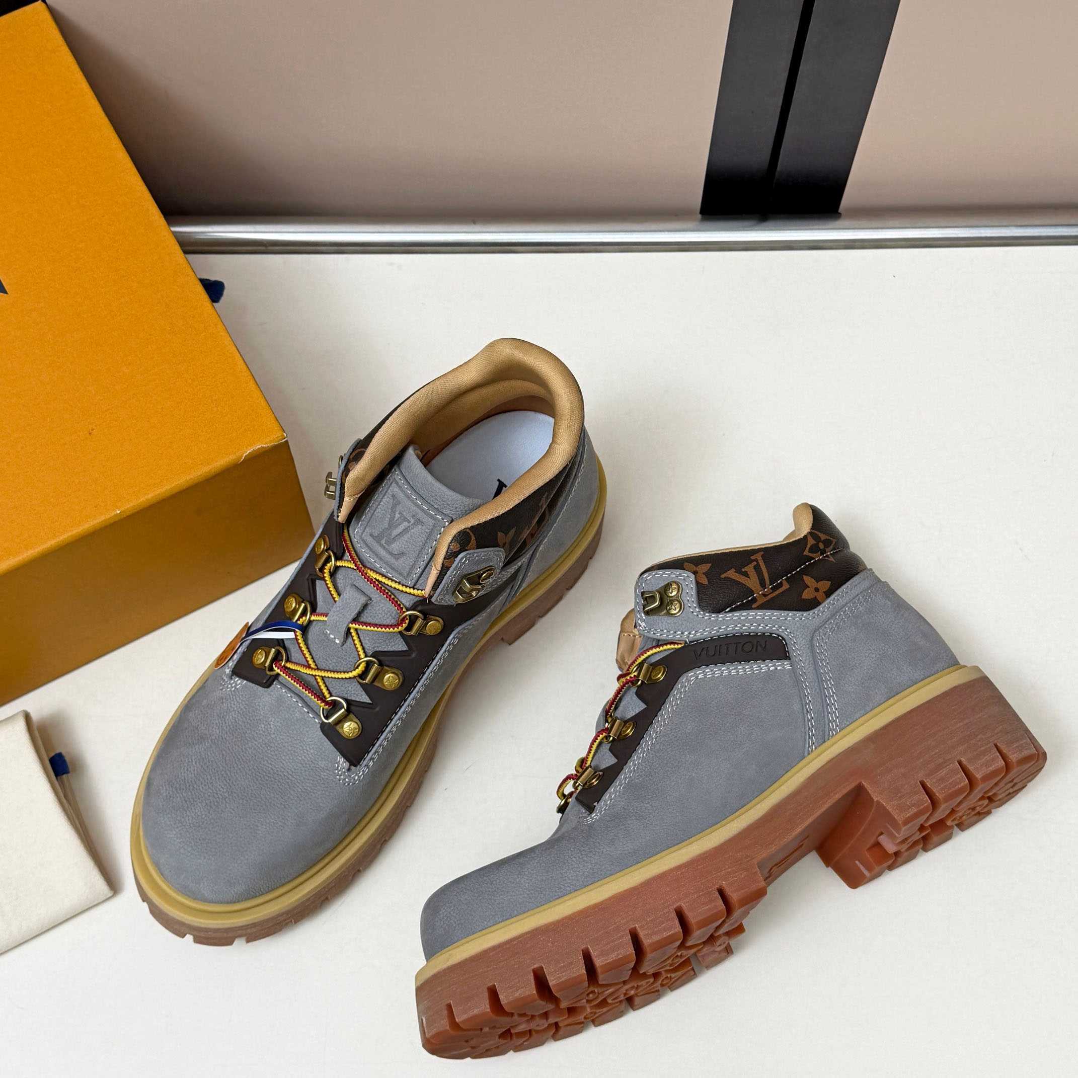 Louis Vuitton LV Remix Ankle Boot  - DesignerGu