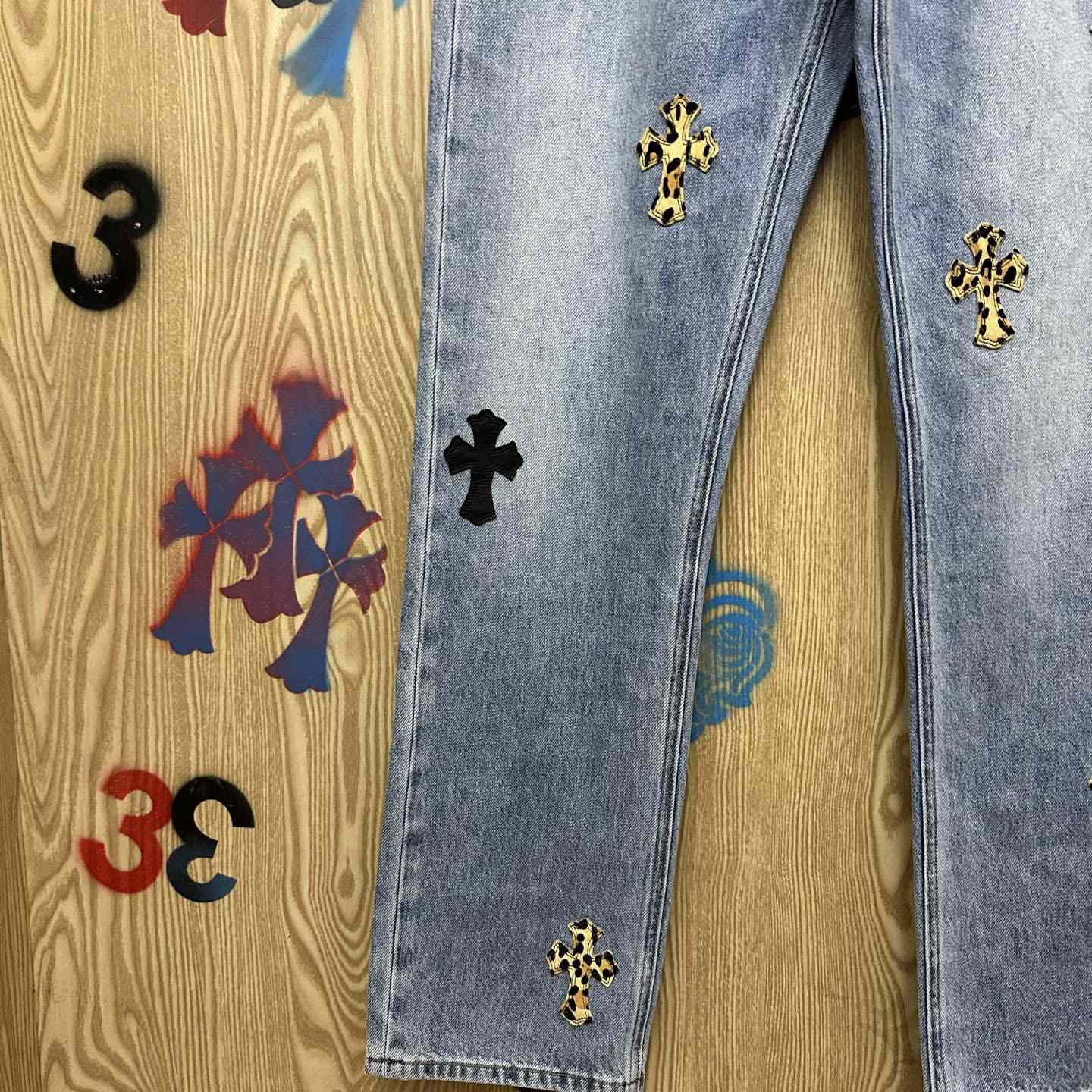 Chrome Hearts  Jeans  - DesignerGu