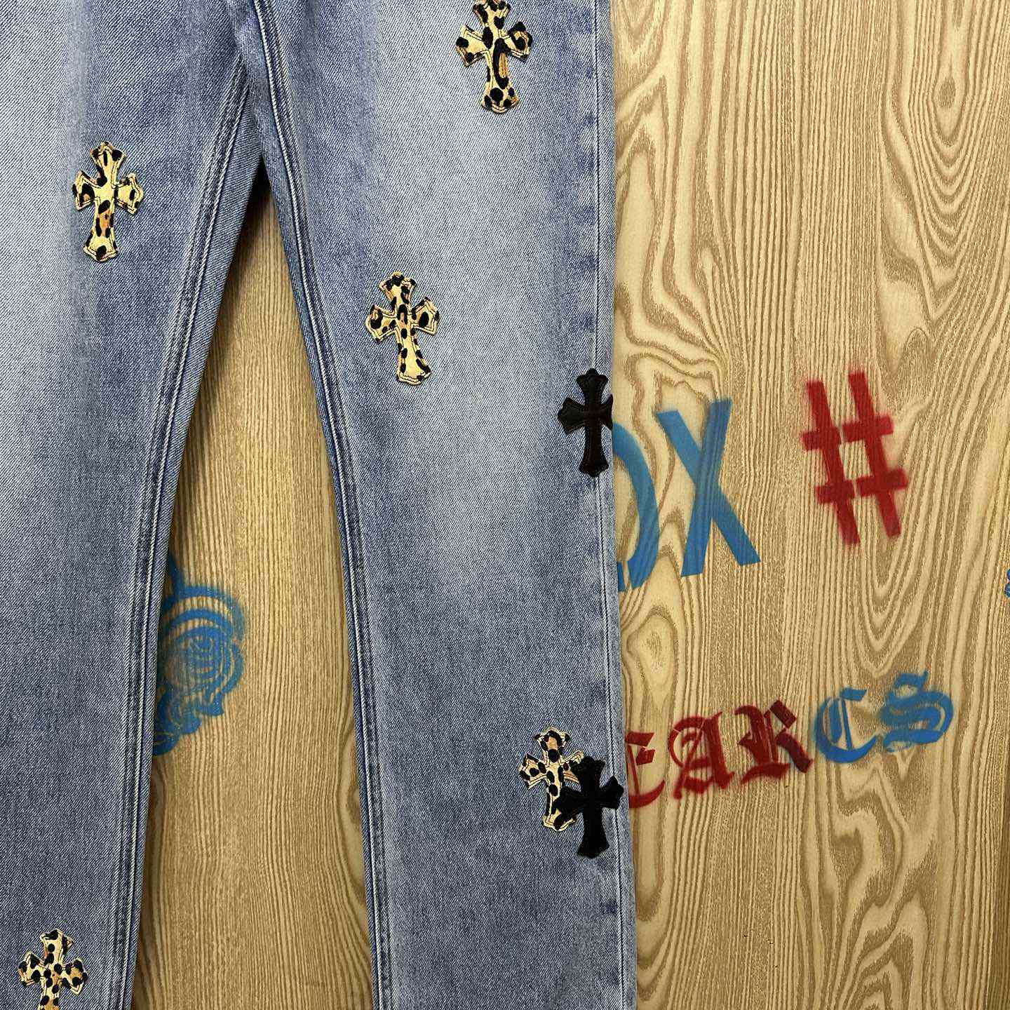 Chrome Hearts  Jeans  - DesignerGu