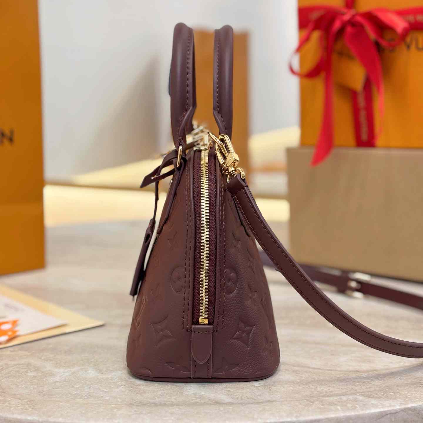 Louis Vuitton Alma BB M2A399 - DesignerGu