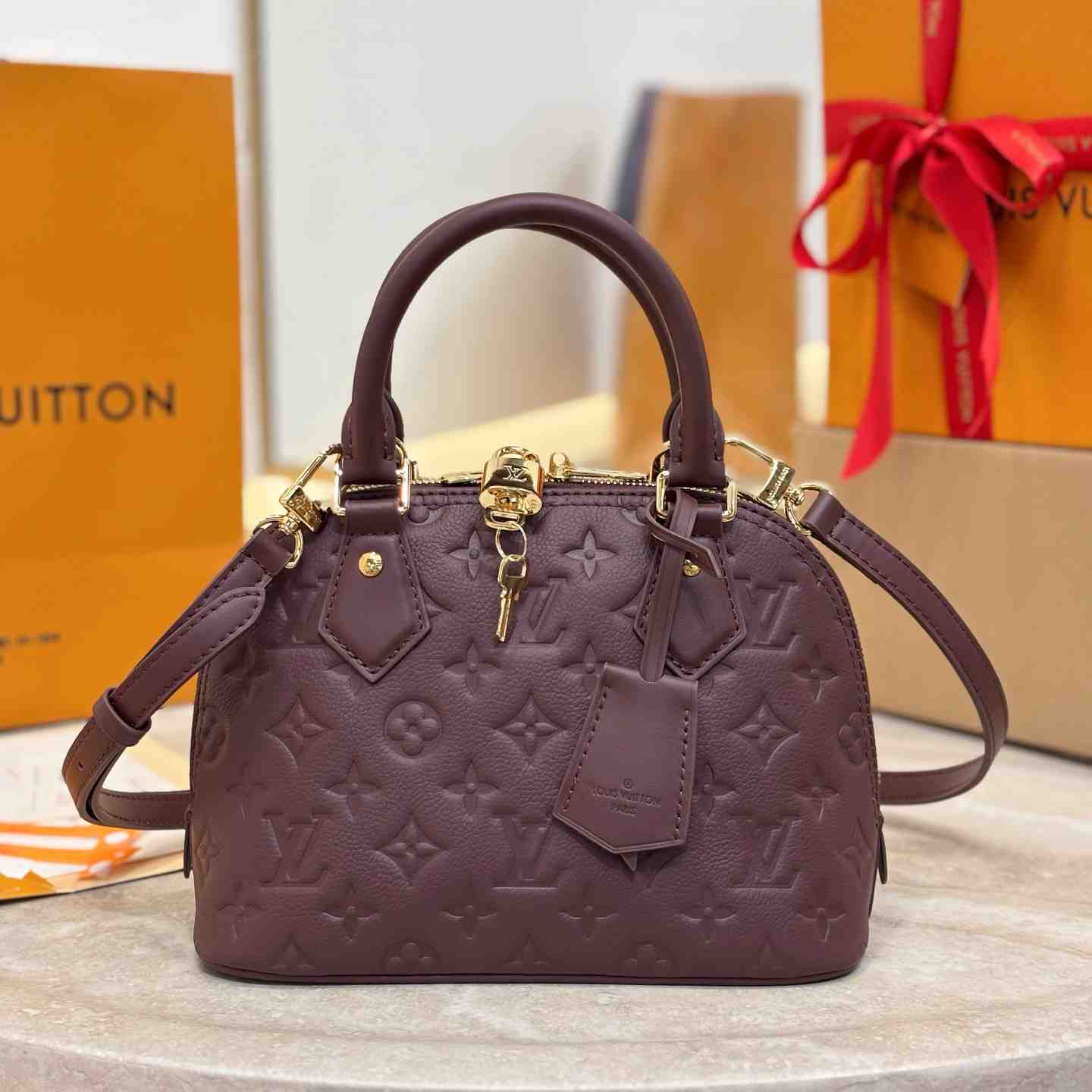 Louis Vuitton Alma BB M2A399 - DesignerGu