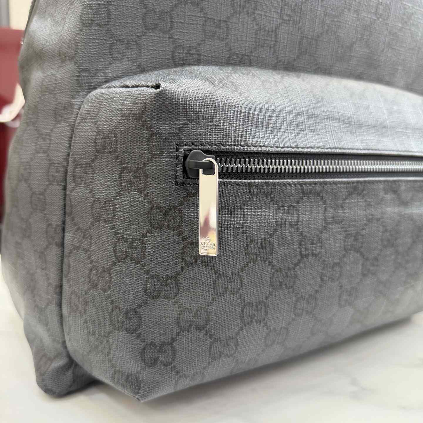 Gucci Essence Classic Medium Backpack A0020S - DesignerGu