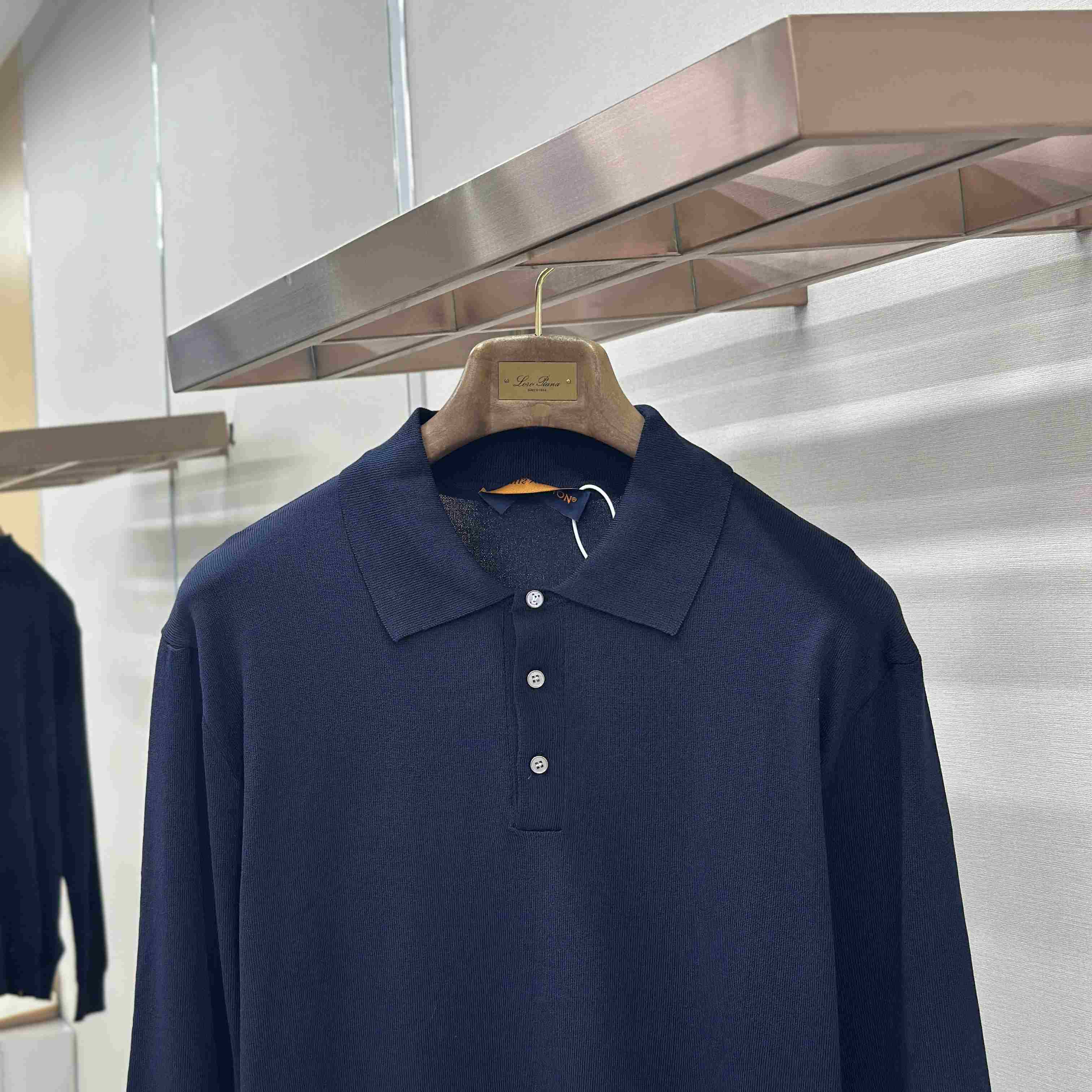 Louis Vuitton Wool-Silk Blend Long-Sleeved Polo Shirt 1AJSO7 - DesignerGu