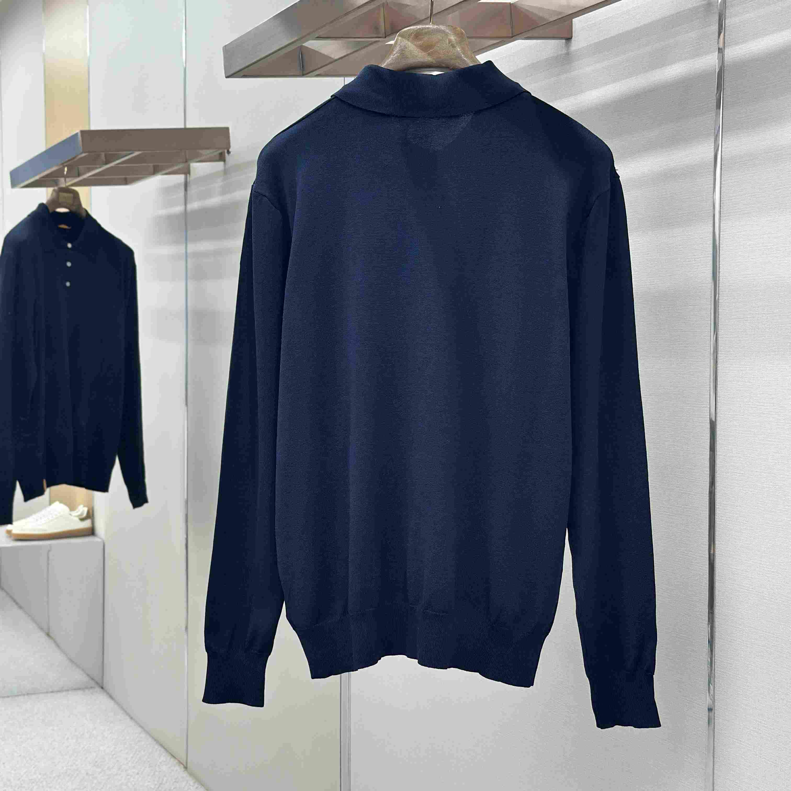 Louis Vuitton Wool-Silk Blend Long-Sleeved Polo Shirt 1AJSO7 - DesignerGu