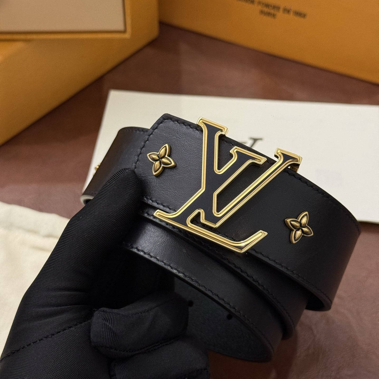 Louis Vuitton LV Dimension Drift Flower Studs 40mm Reversible Belt - DesignerGu