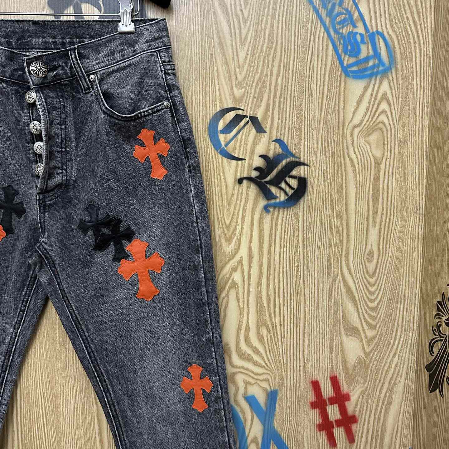 Chrome Hearts  Jeans  - DesignerGu