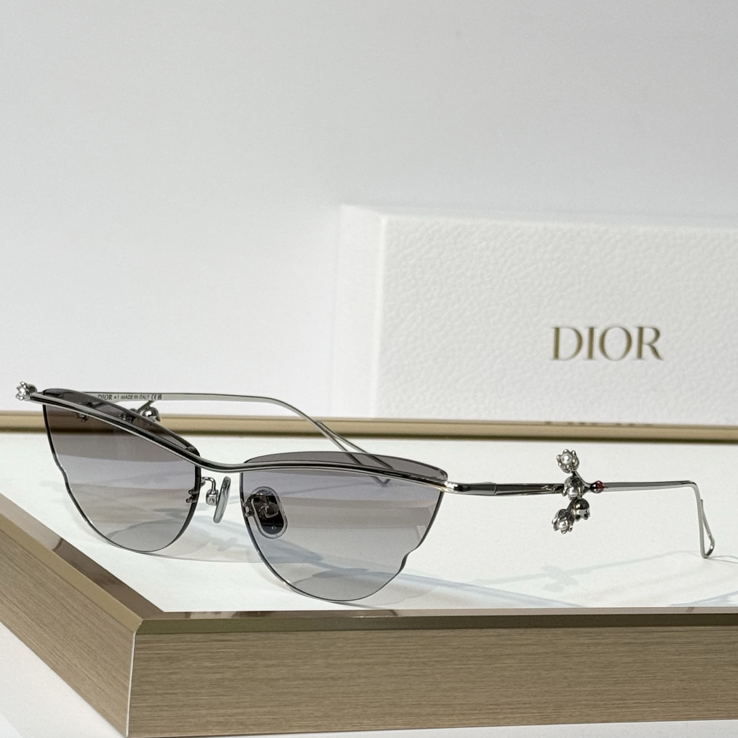 Dior Tribales B1U Sunglasses - DesignerGu