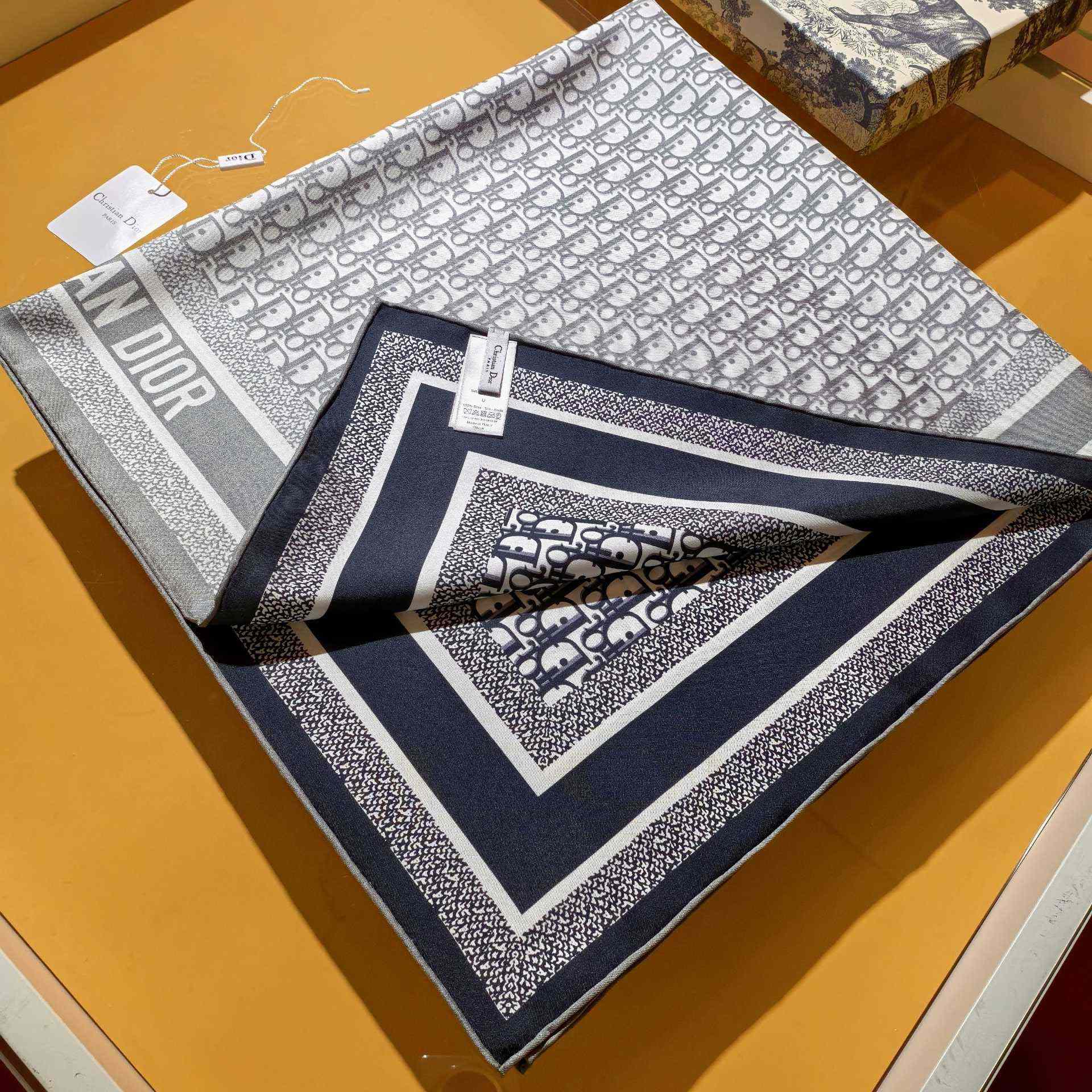 Dior Oblique Diortwin 90 Square Scarf - DesignerGu