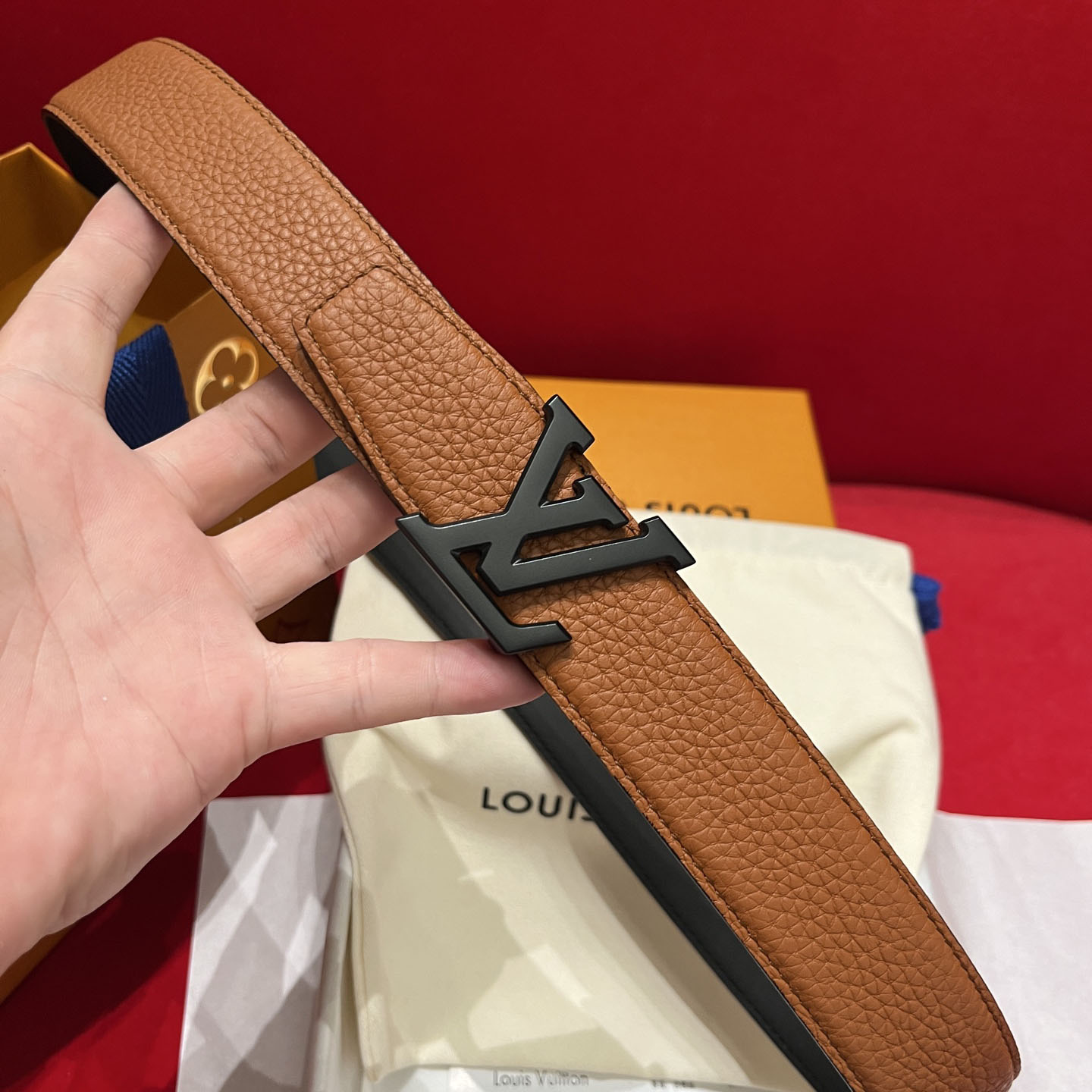 Louis Vuitton  LV Heritage 35mm Reversible Belt - DesignerGu