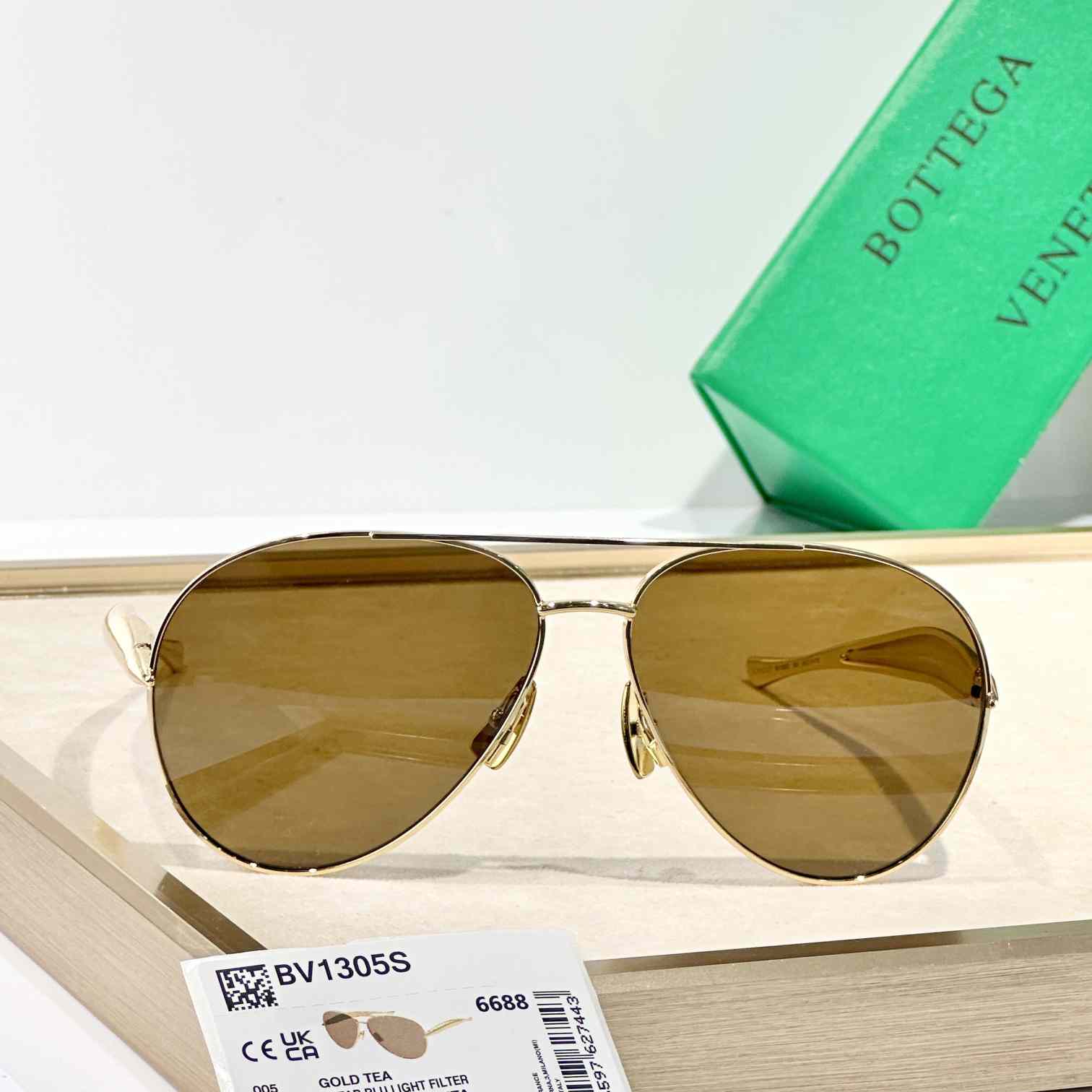 Bottega Veneta Sardine Aviator Sunglasses   BV1305S - DesignerGu