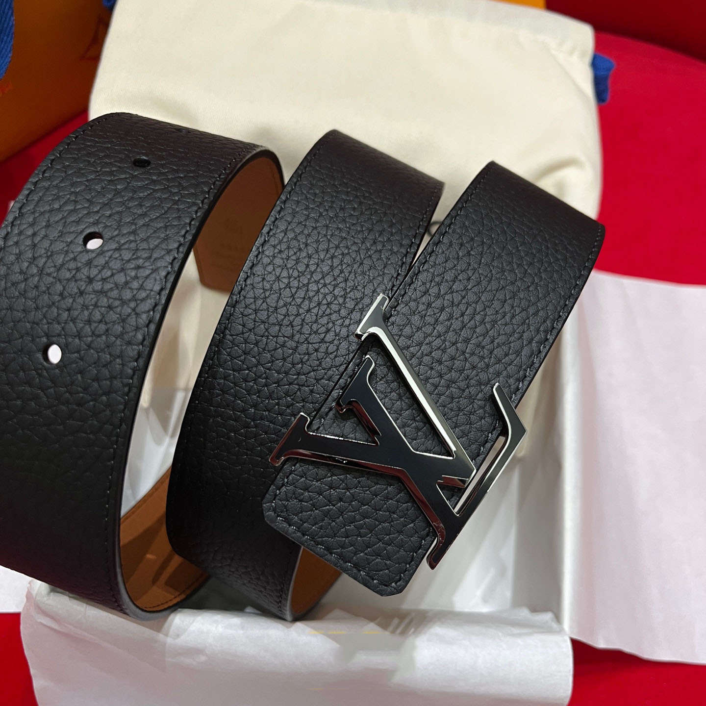 Louis Vuitton  40mm Reversible Belt - DesignerGu