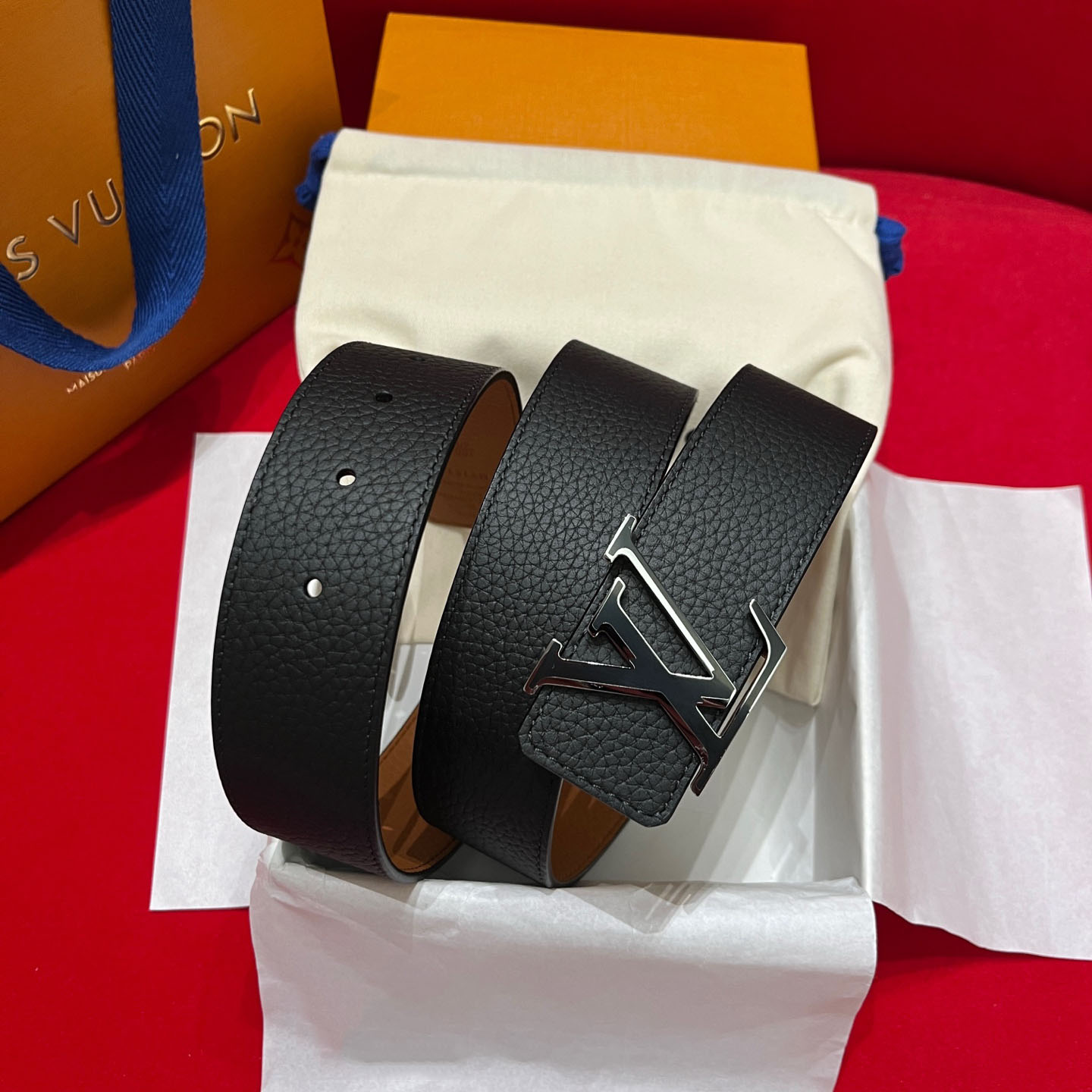 Louis Vuitton  40mm Reversible Belt - DesignerGu