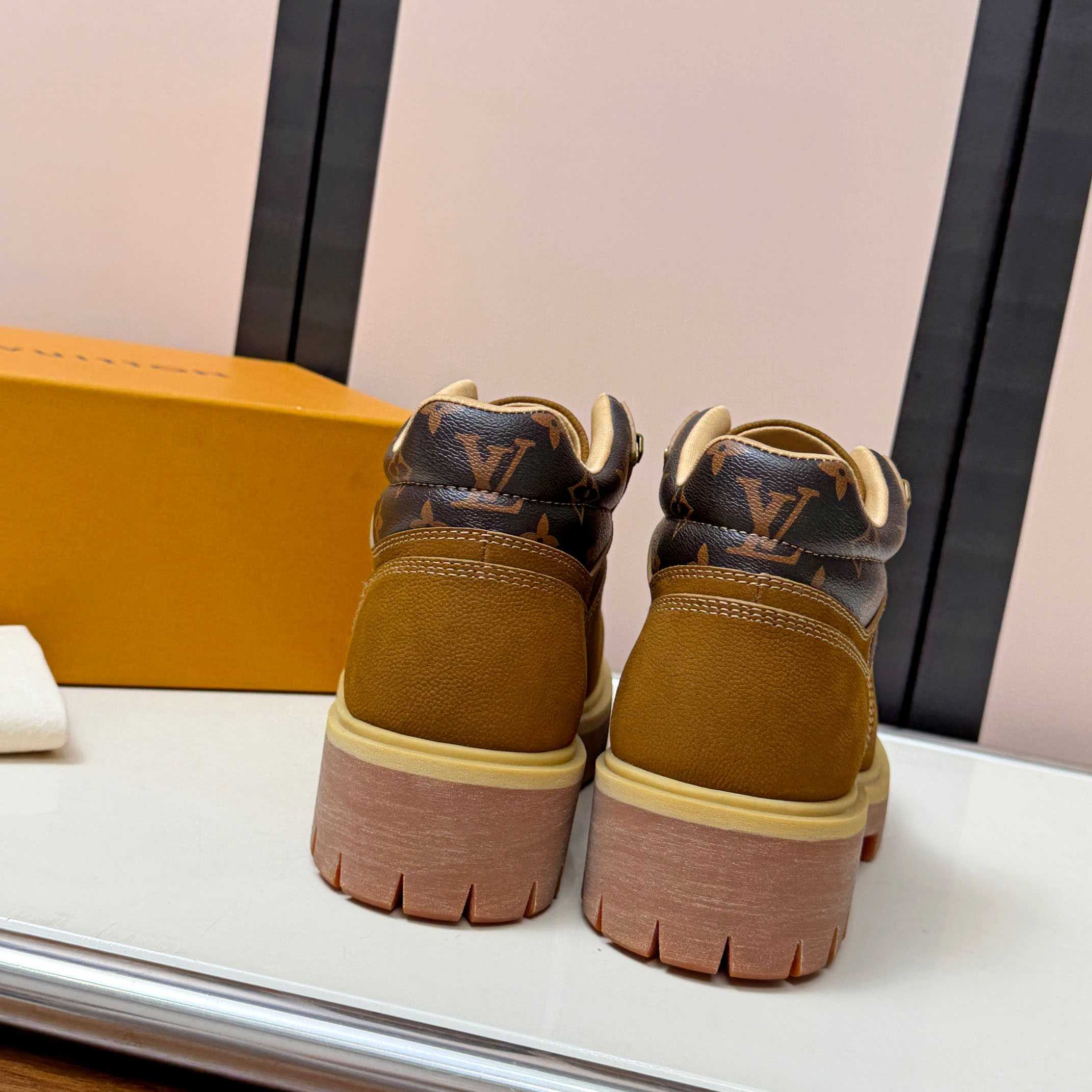 Louis Vuitton LV Remix Ankle Boot  - DesignerGu