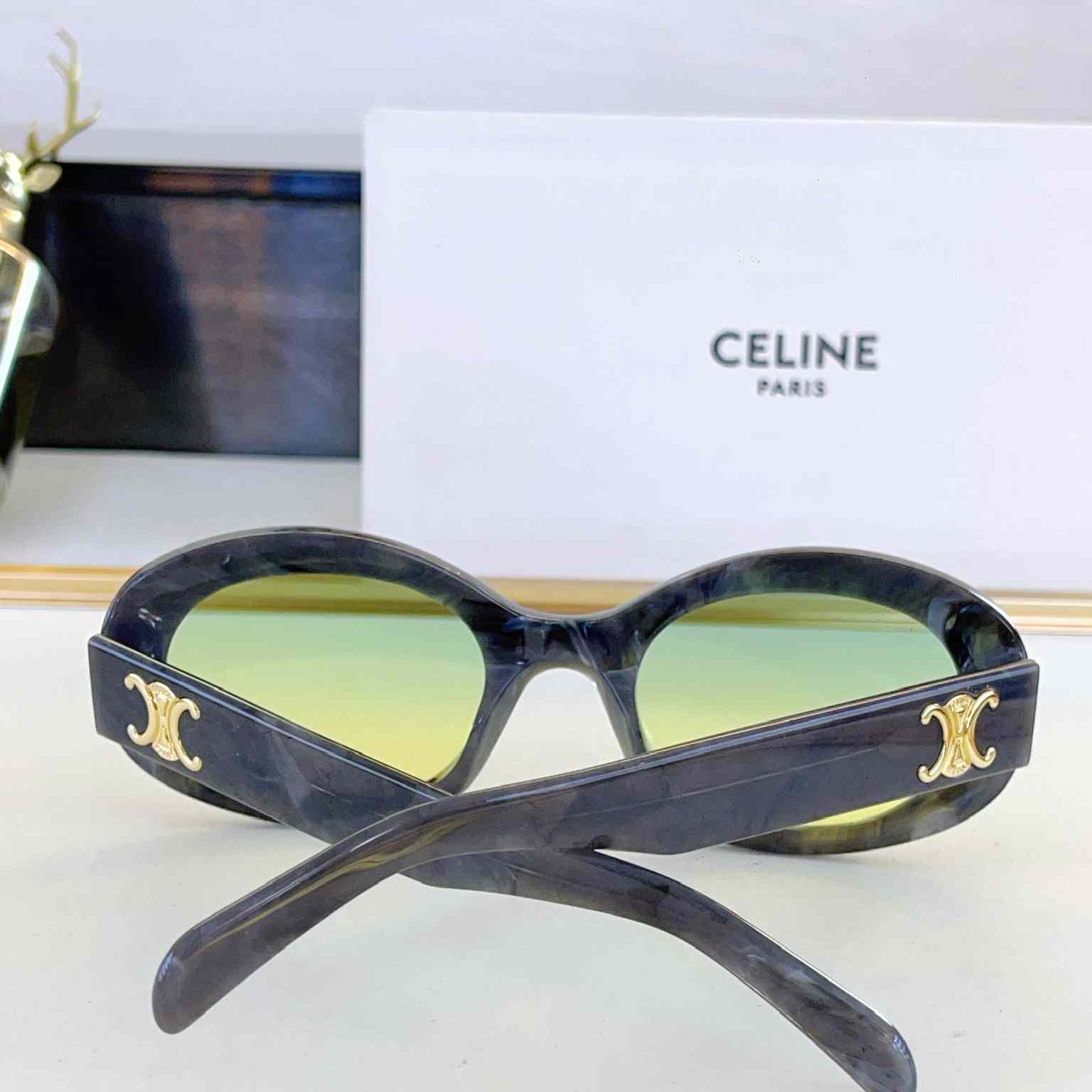 Celine CL40312 Sunglasses  - DesignerGu