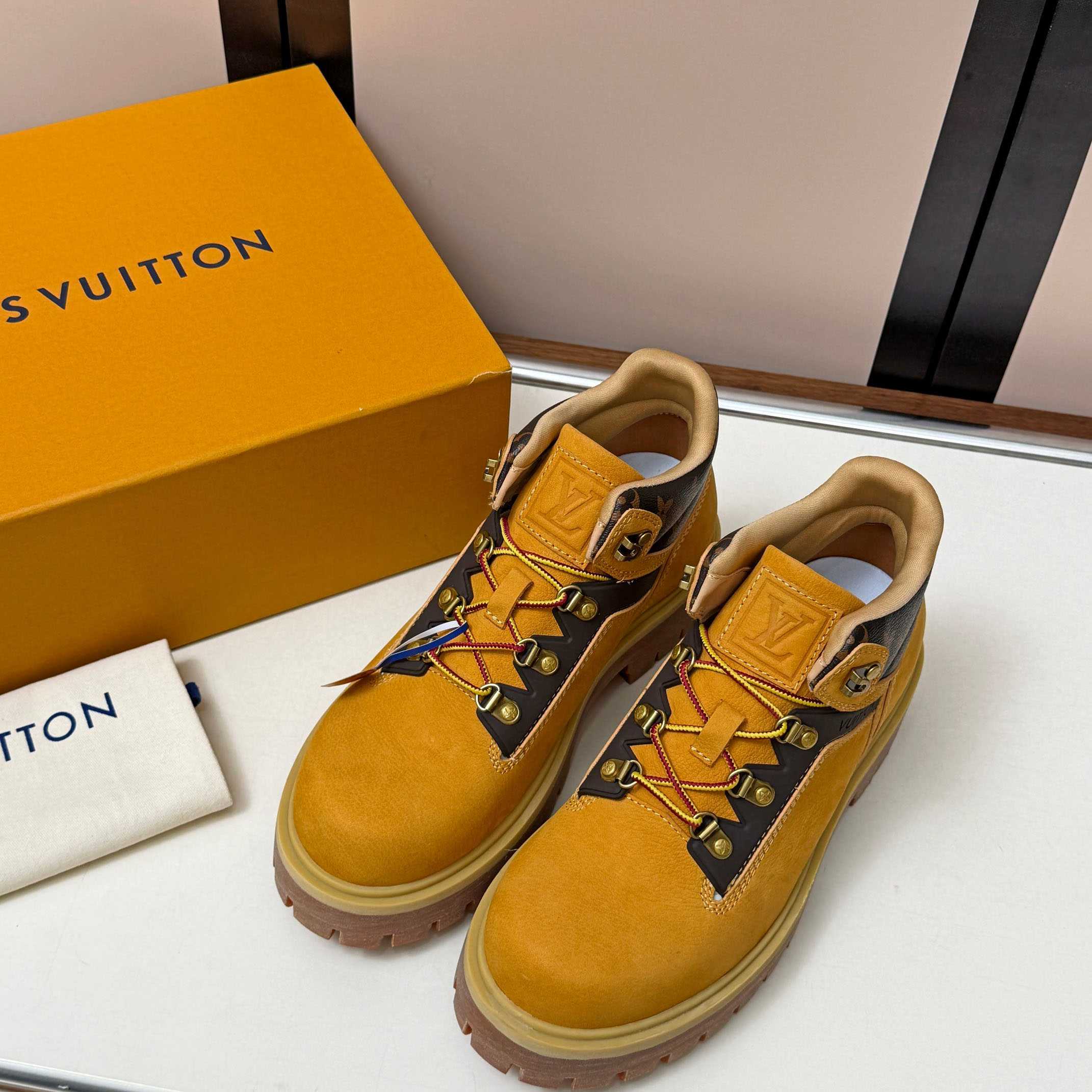 Louis Vuitton LV Remix Ankle Boot  - DesignerGu