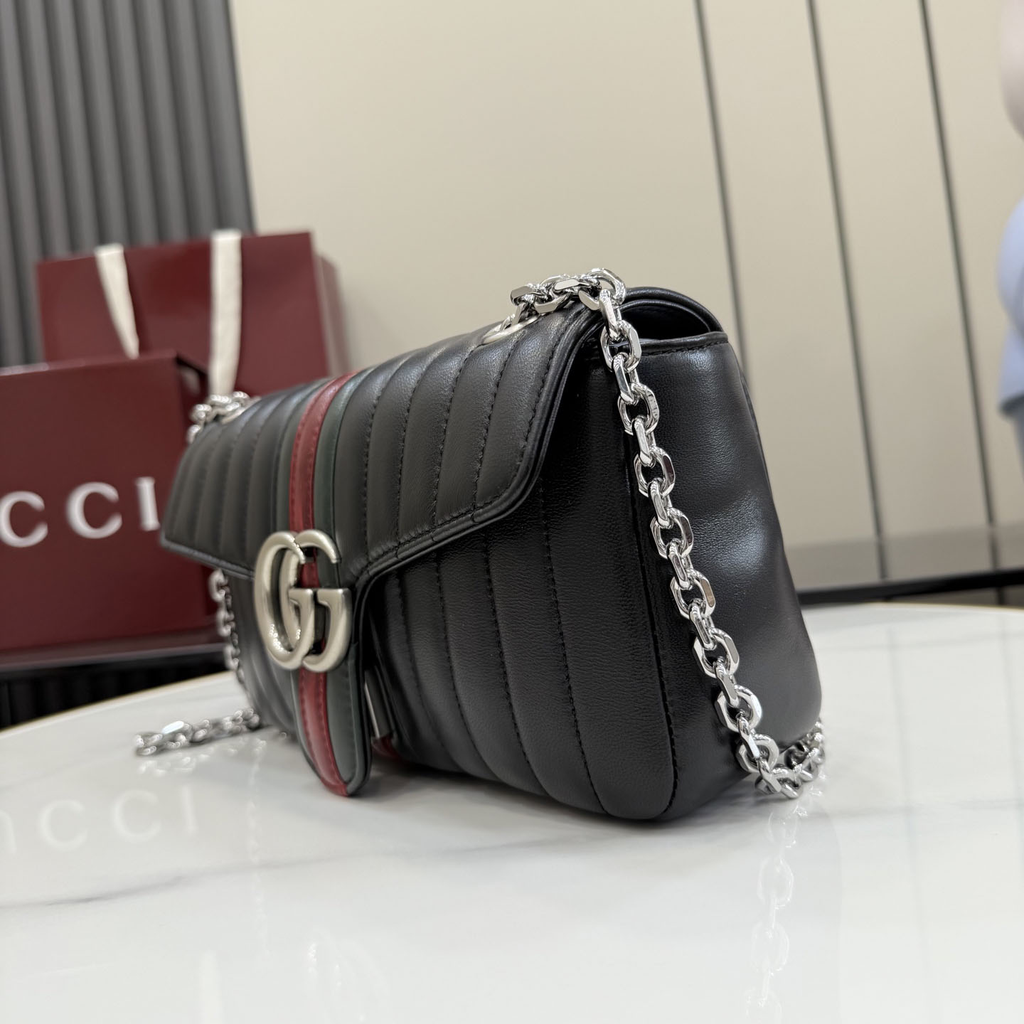 Gucci Jetset GG Marmont Medium Shoulder Bag A005XW - DesignerGu