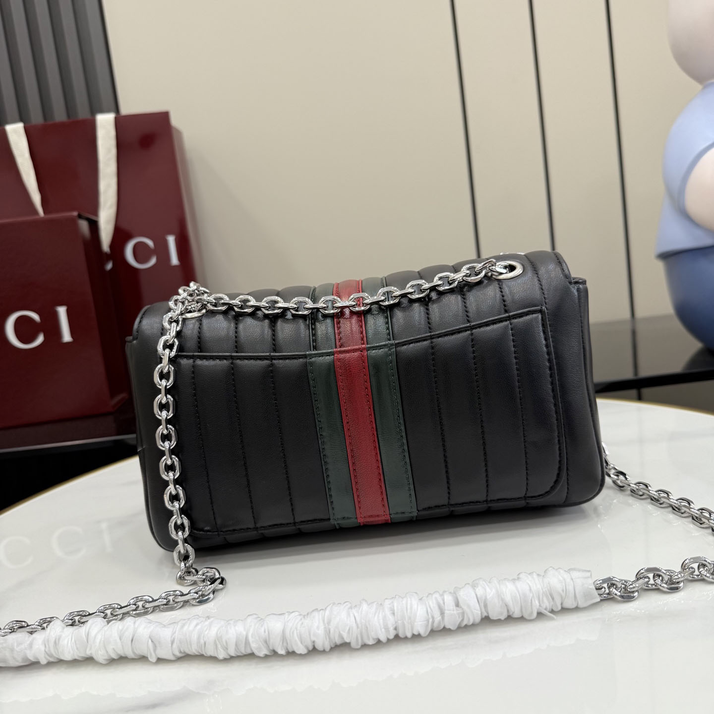 Gucci Jetset GG Marmont Medium Shoulder Bag A005XW - DesignerGu