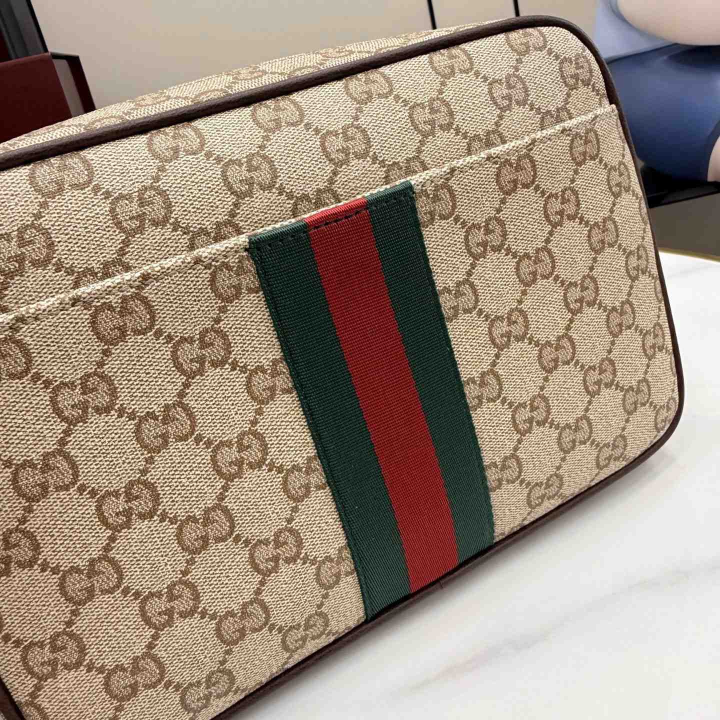 Gucci Small Crossbody Bag With Web A006ZN - DesignerGu