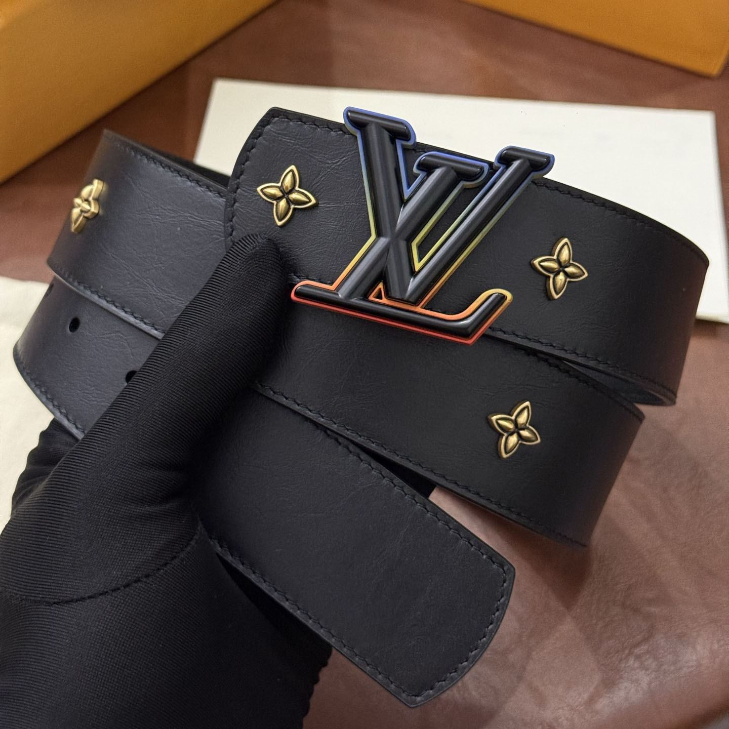 Louis Vuitton LV Dimension Drift Flower Studs 40mm Reversible Belt - DesignerGu