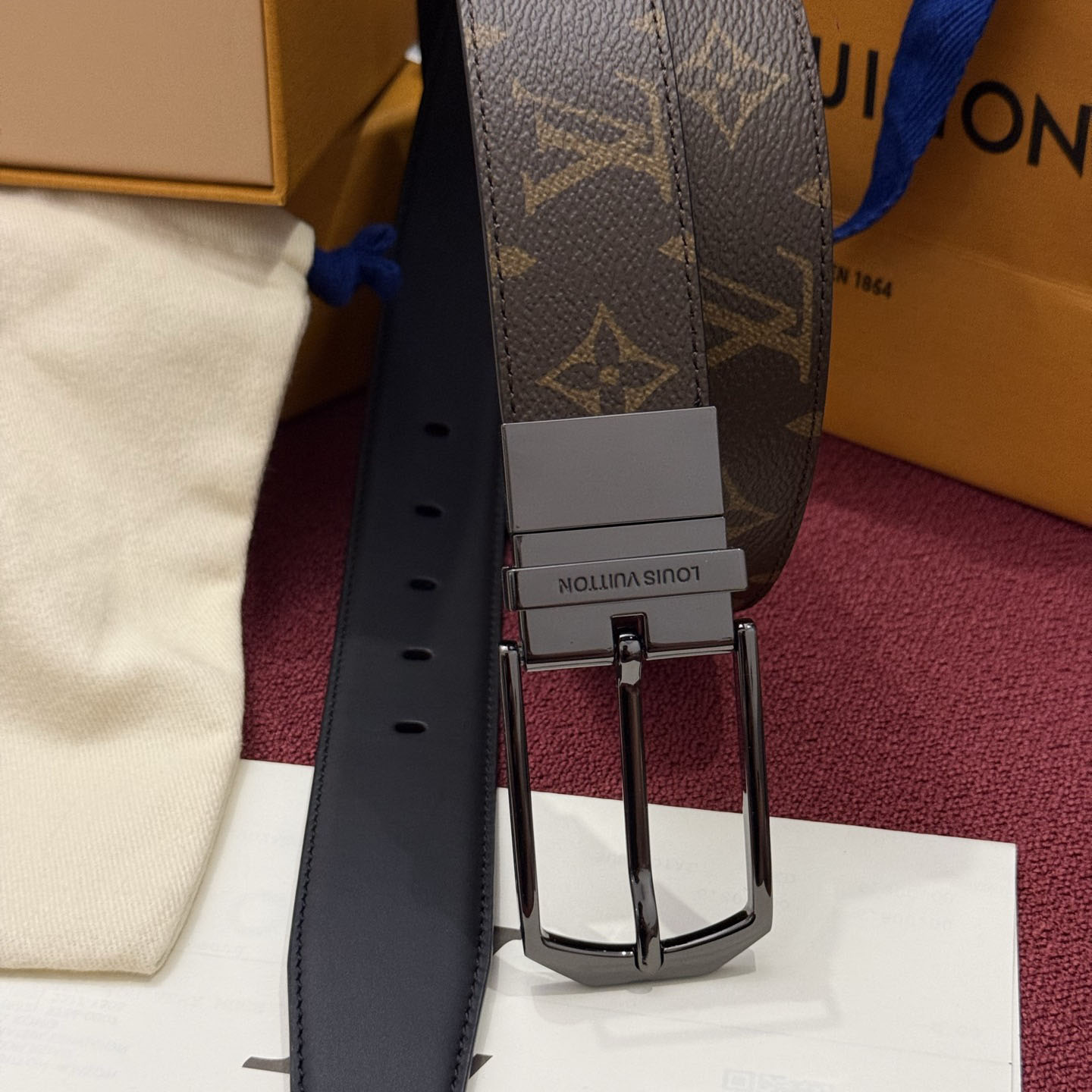 Louis Vuitton Slender 35mm Reversible Belt  - DesignerGu