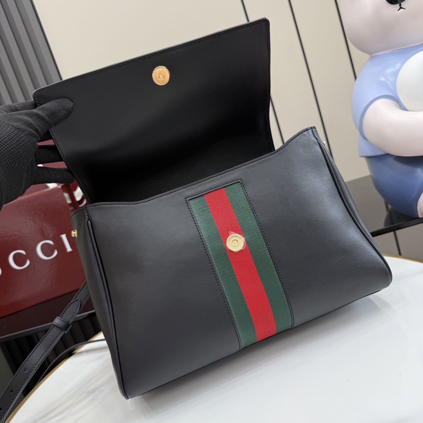 Gucci Paparazzo Medium Top Handle Bag 875018 - DesignerGu
