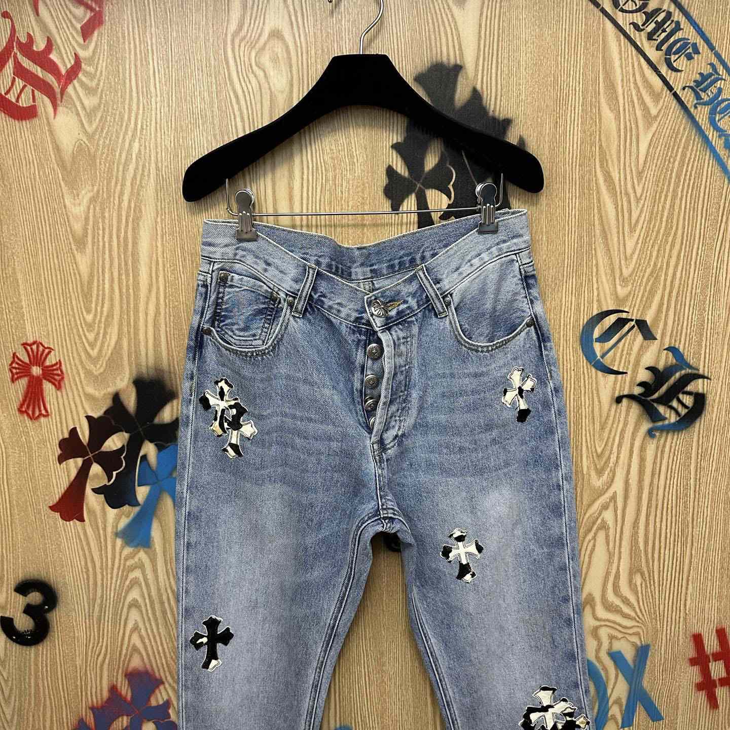 Chrome Hearts  Jeans  - DesignerGu