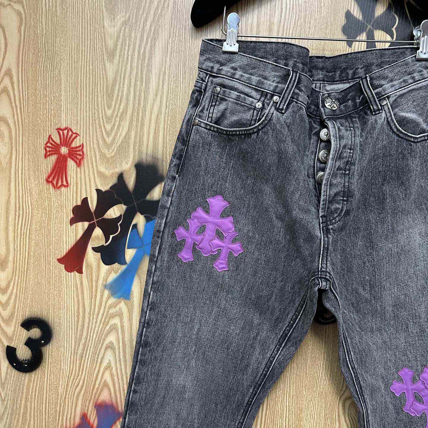 Chrome Hearts  Jeans  - DesignerGu