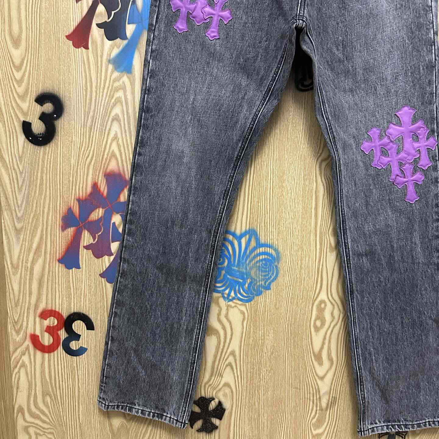 Chrome Hearts  Jeans  - DesignerGu