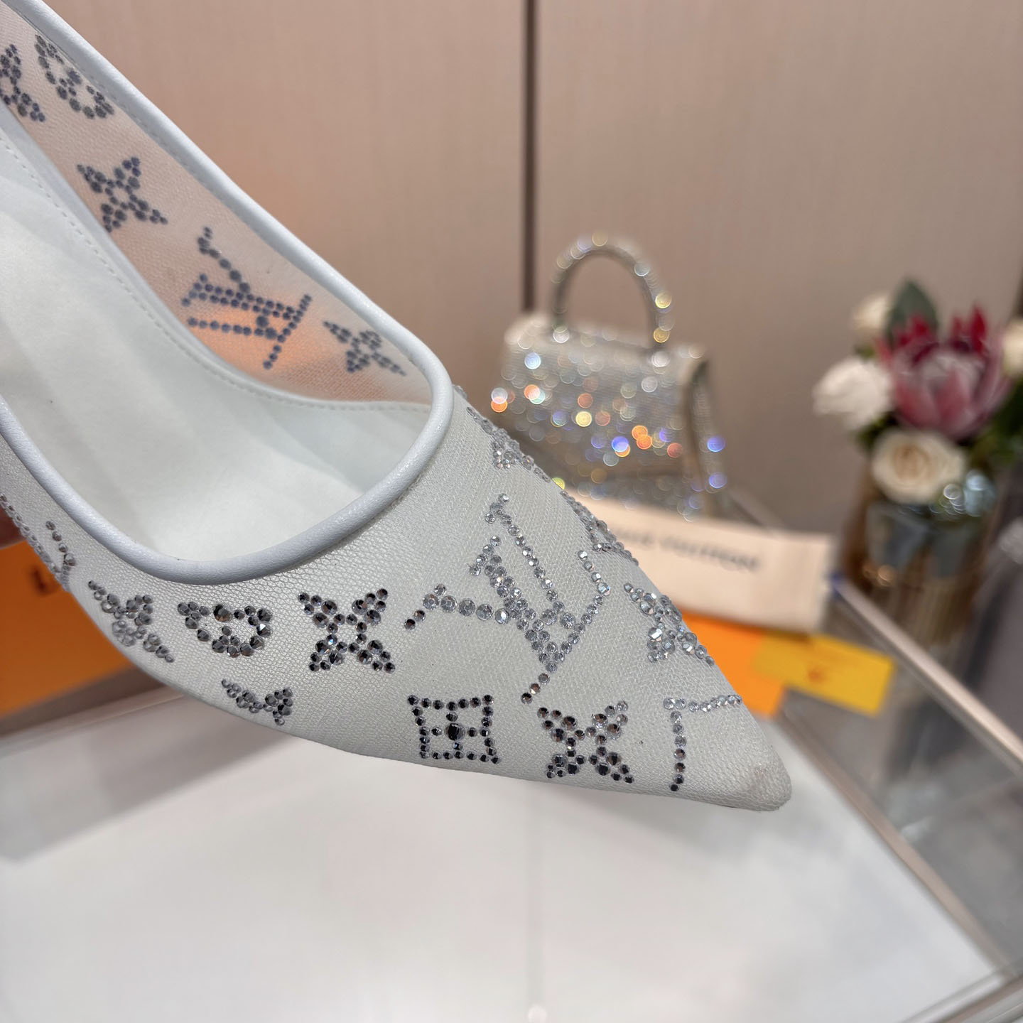 Louis Vuitton Gala Pump 1AK2E1 - DesignerGu