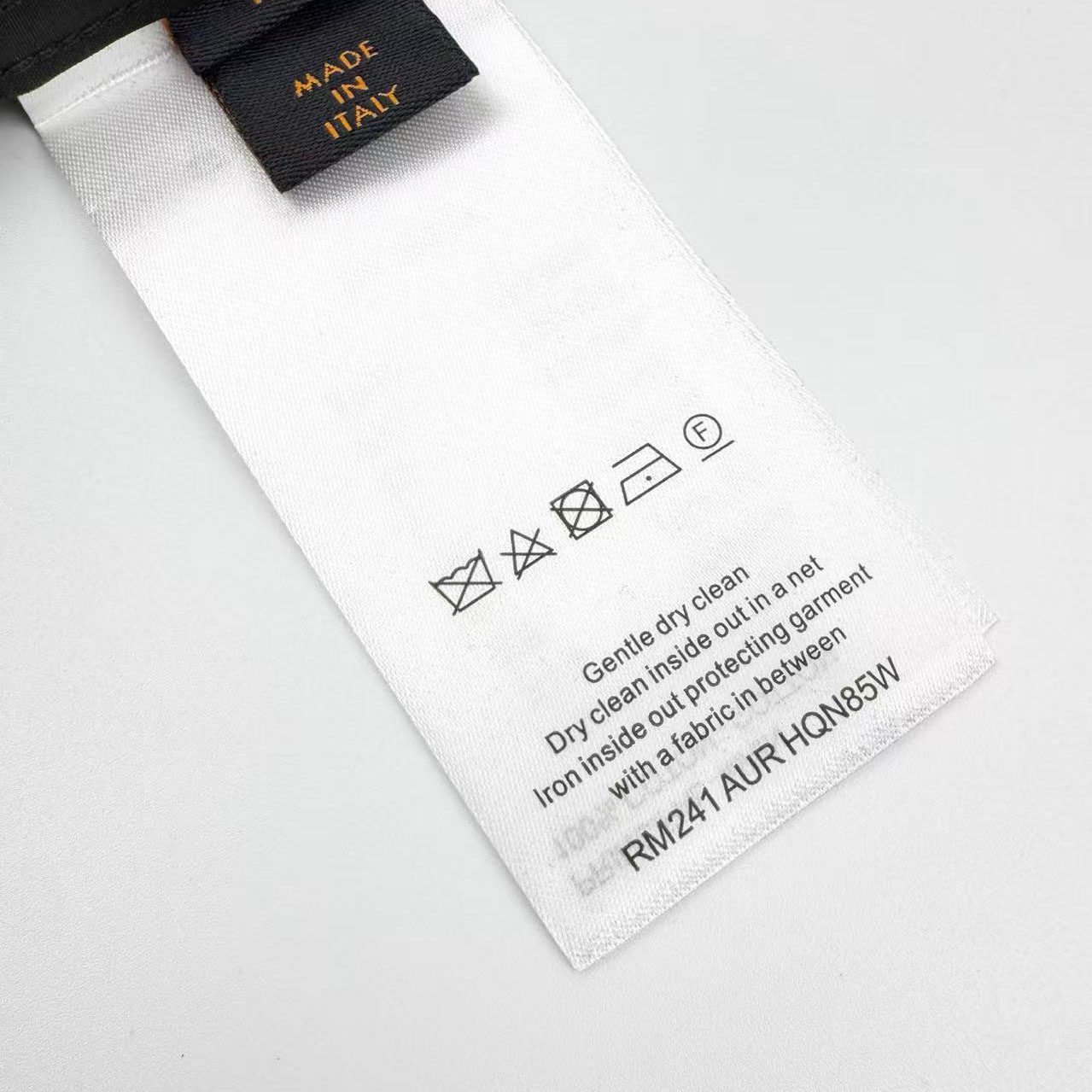 Louis Vuitton Embroidered Signature Long-Sleeved Shirt - DesignerGu