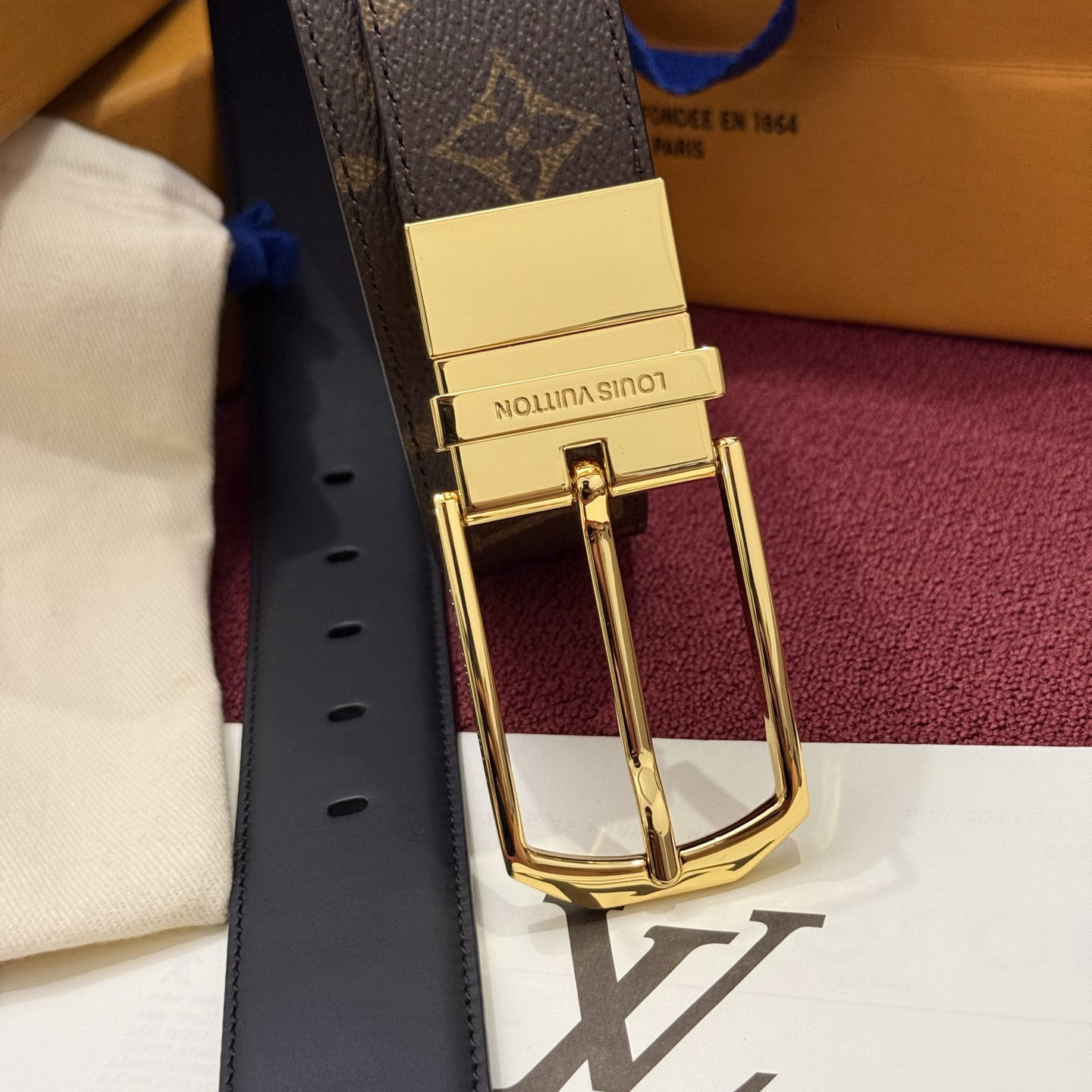 Louis Vuitton Slender 35mm Reversible Belt  - DesignerGu