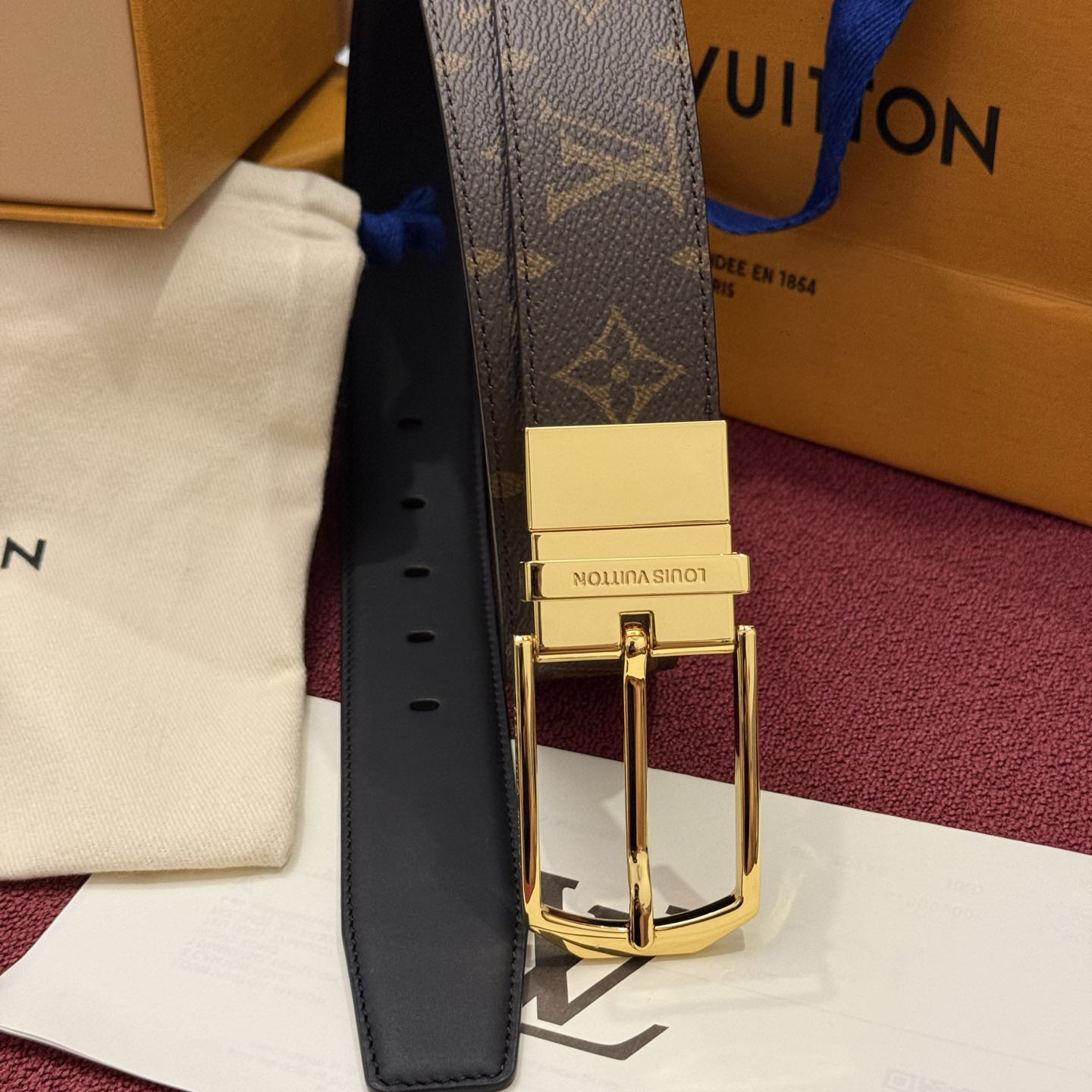 Louis Vuitton Slender 35mm Reversible Belt  - DesignerGu