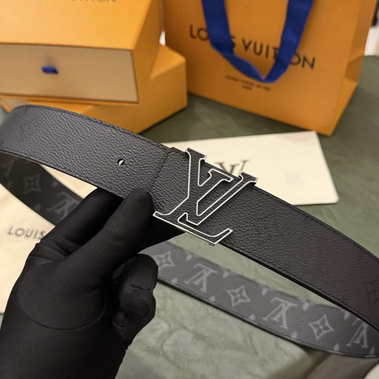 Louis Vuitton LV Initiales Monogram Midnight 40mm Reversible Belt  - DesignerGu