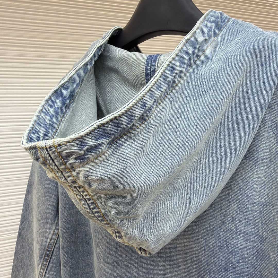 Louis Vuitton Hooded Workwear Denim Blouson 1AJBAR - DesignerGu