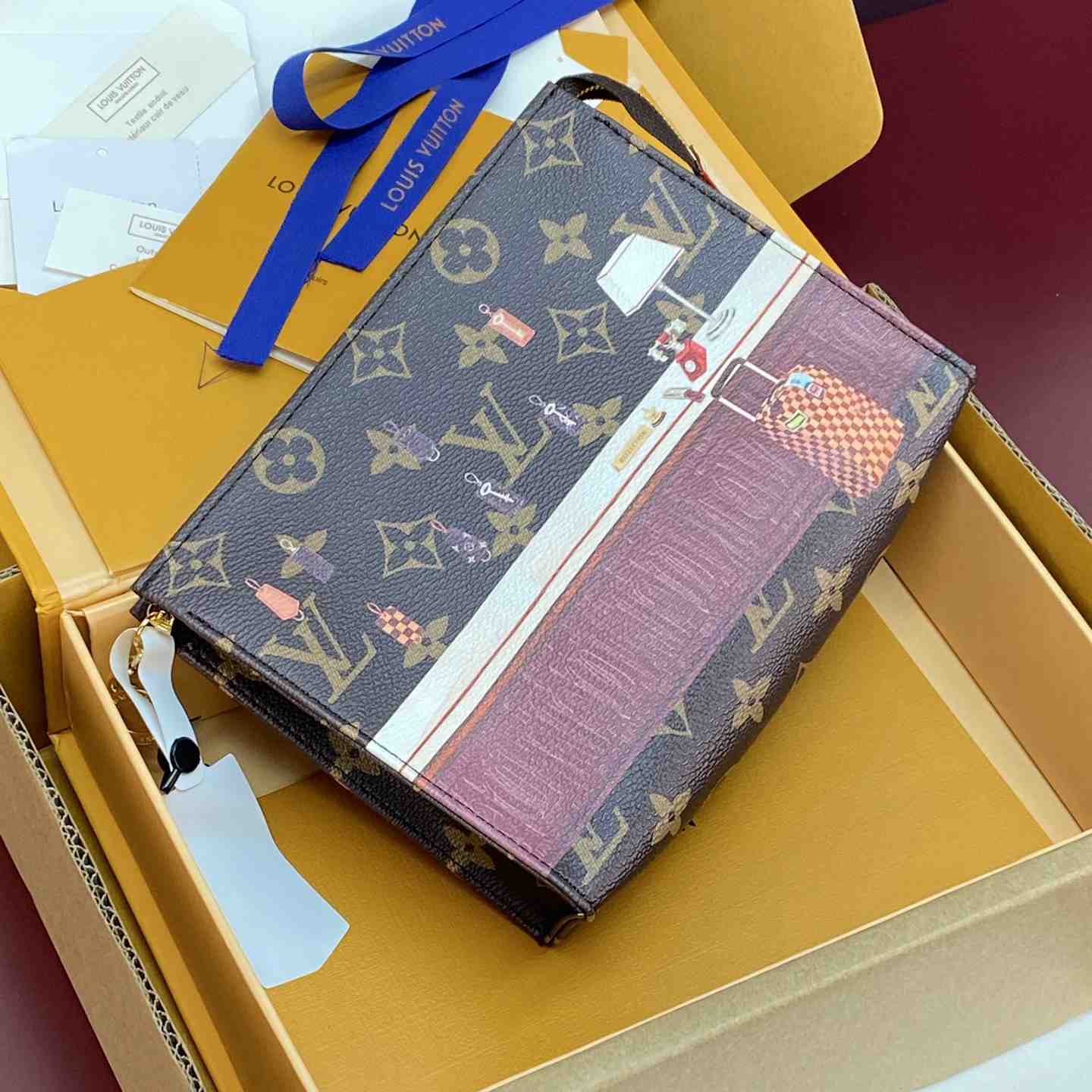 Louis Vuitton Poche Toilette M29987 - DesignerGu