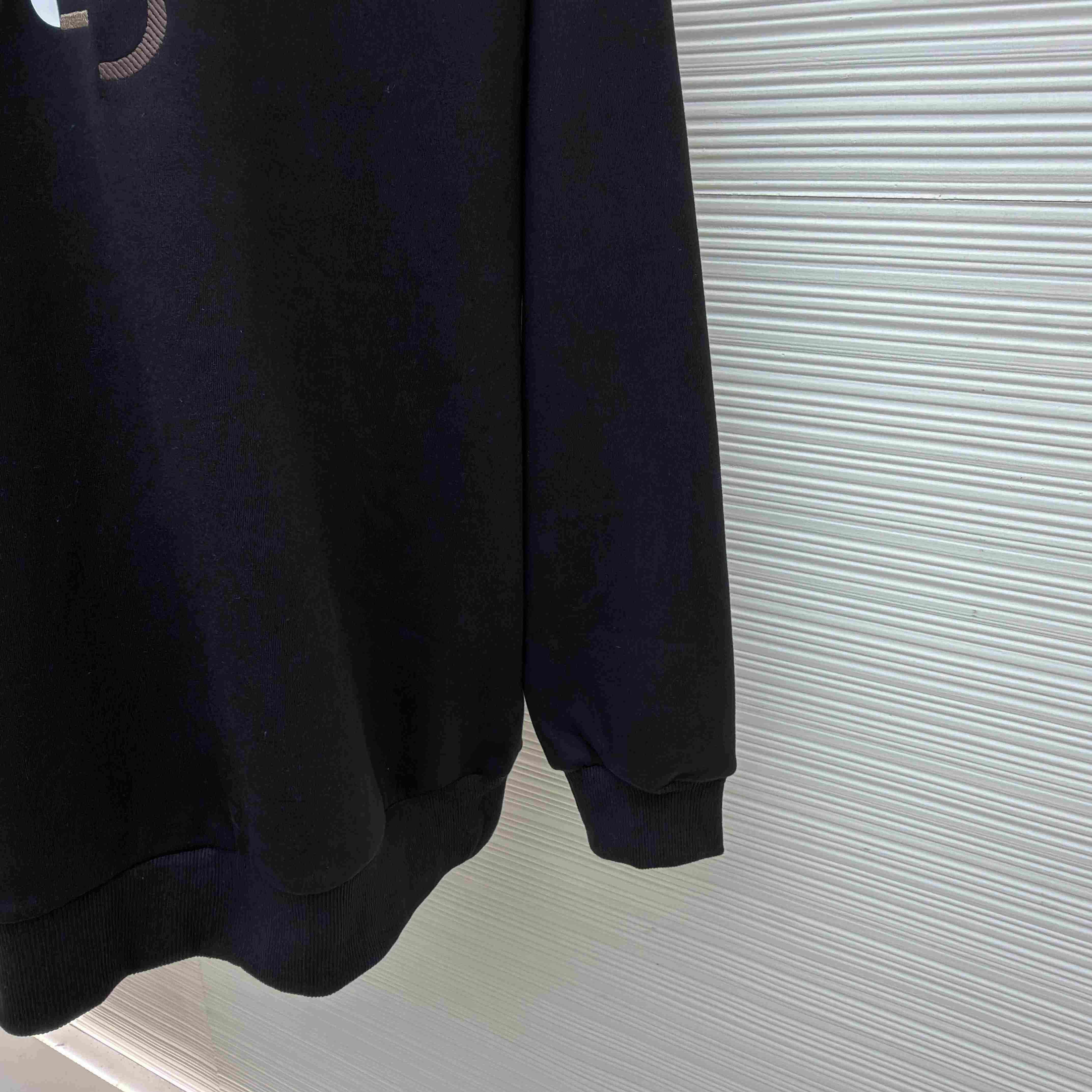 Fendi Logo-Print Hoodie - DesignerGu