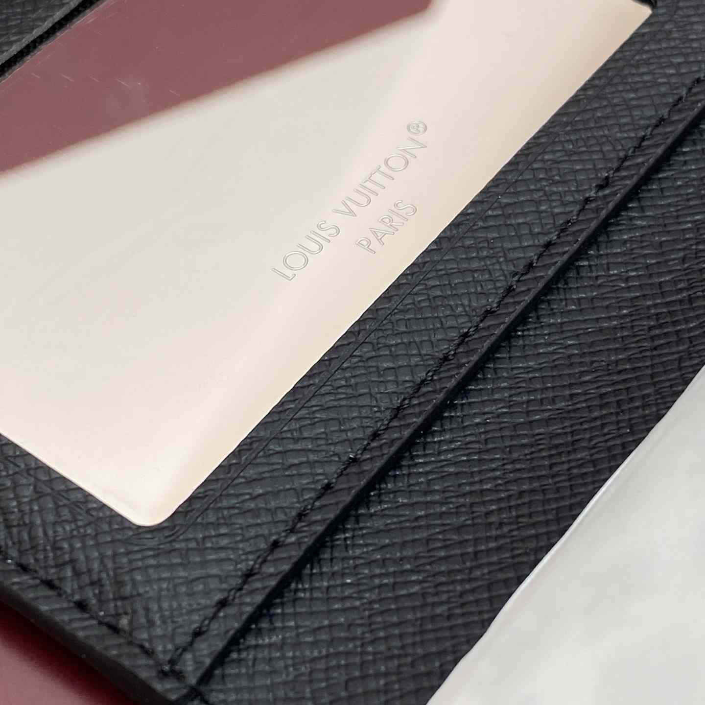 Louis Vuitton Mattifying Paper Case Infrarouge LBC010 - DesignerGu